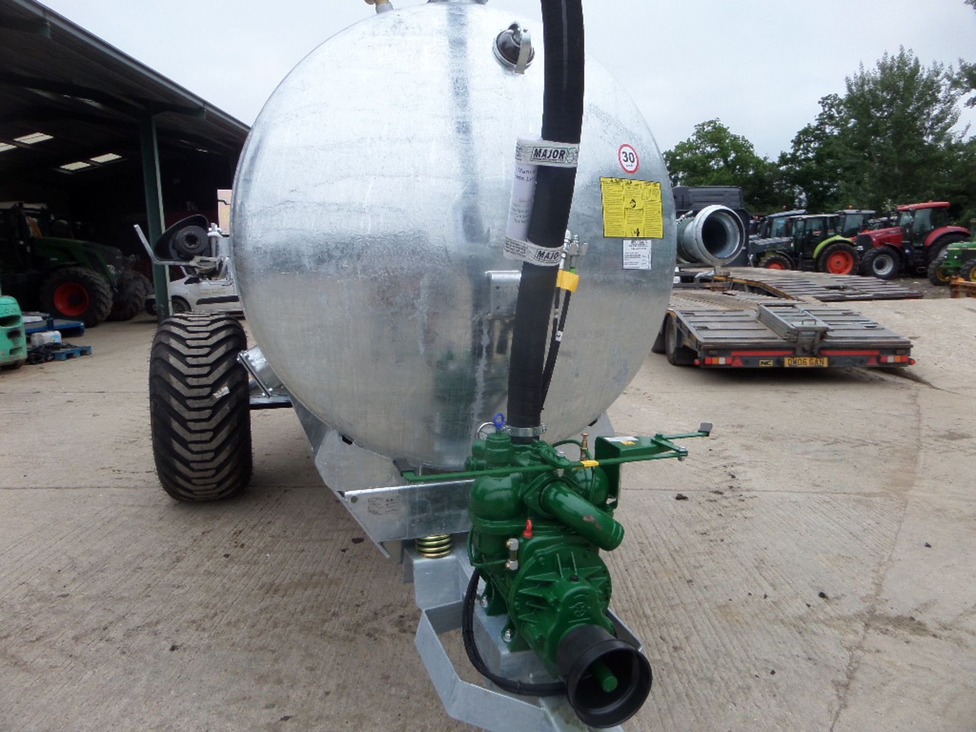 MAJOR 1700 GALLON SLURRY TANKER - Image 6 of 6