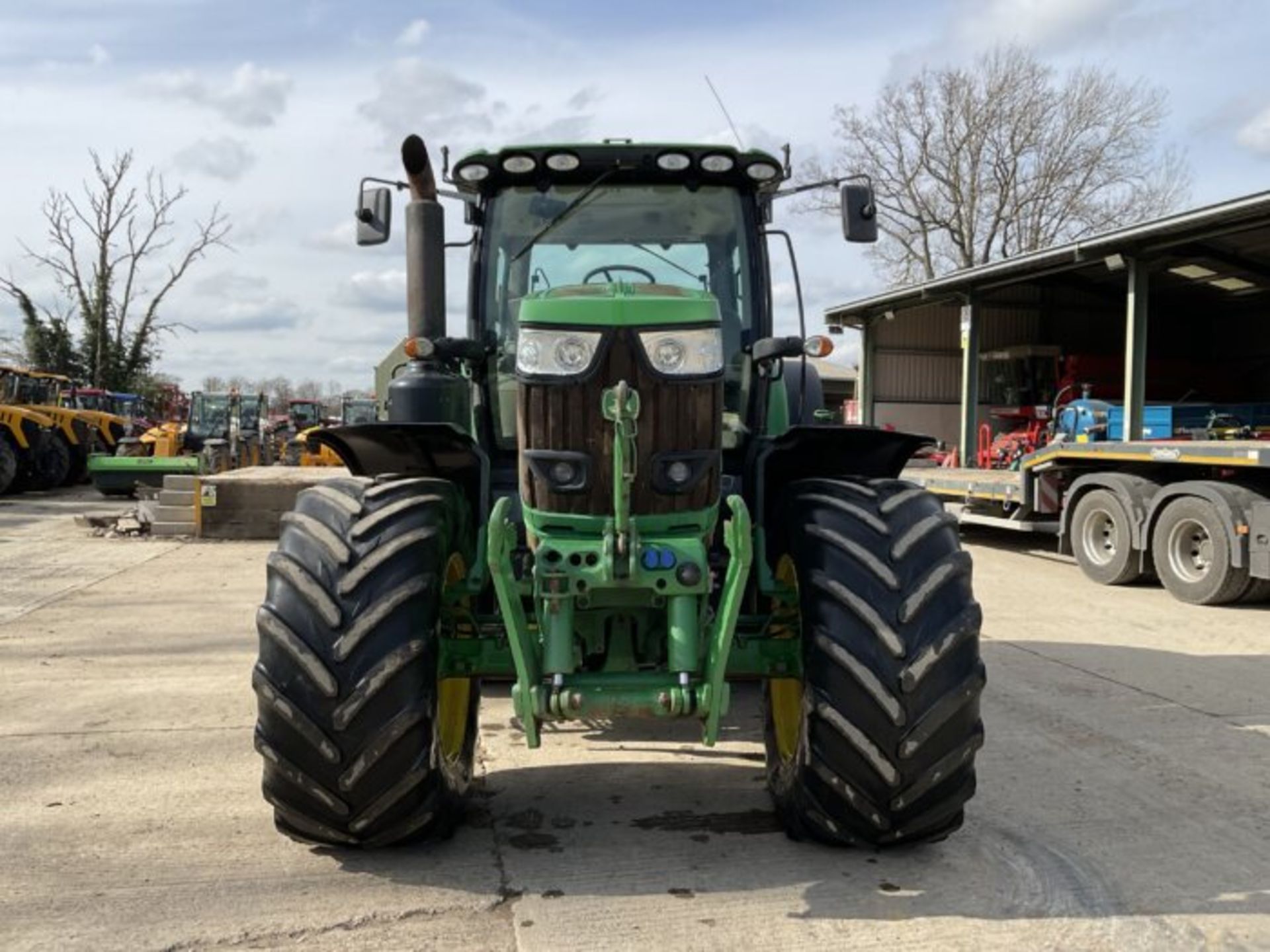 JOHN DEERE 6215R - Image 12 of 12