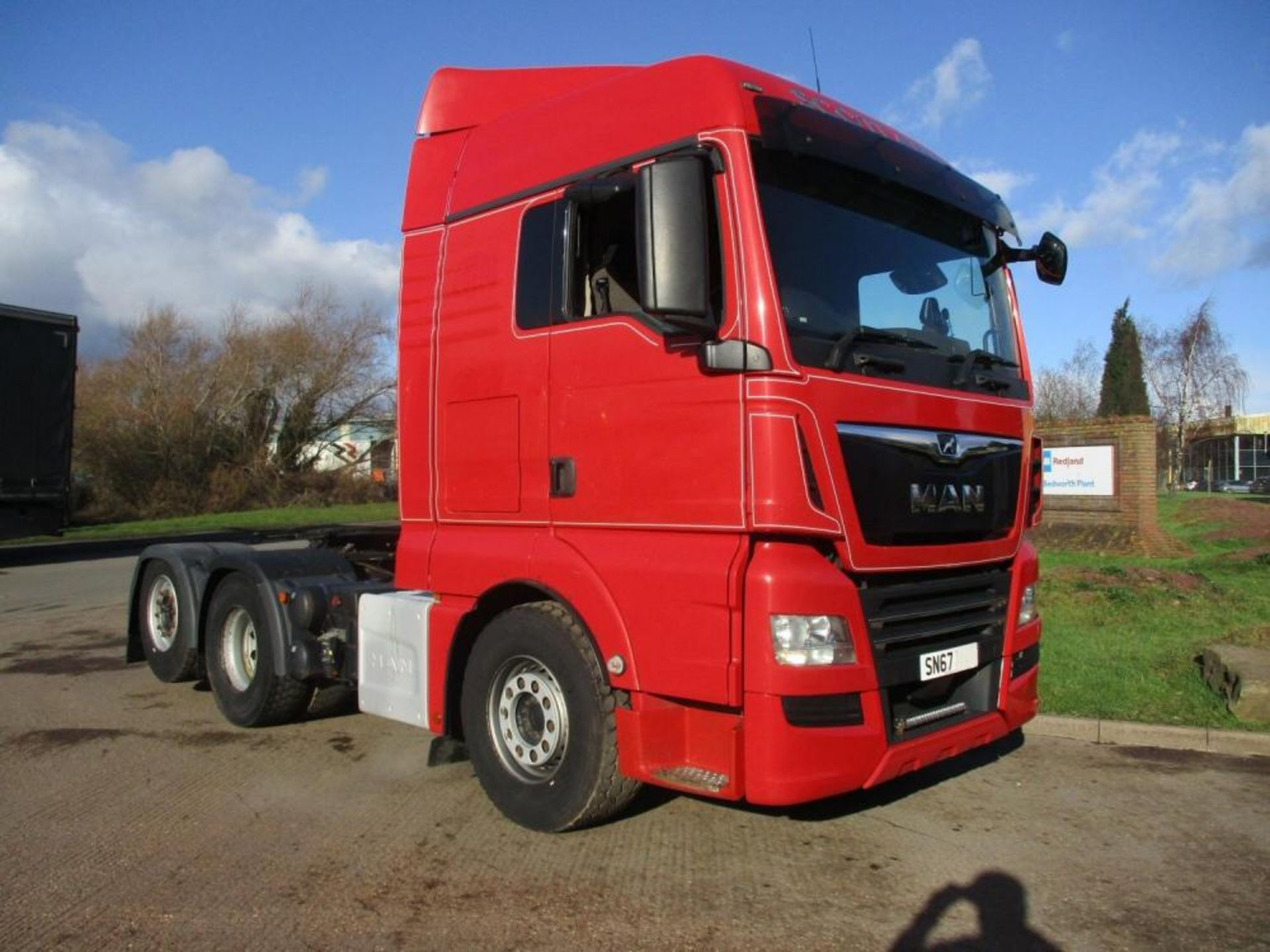 CLIMATE-CONTROLLED CABIN: MAN TGX 460 XXL WITH AIR CON AND HEATED SEAT - Image 20 of 23