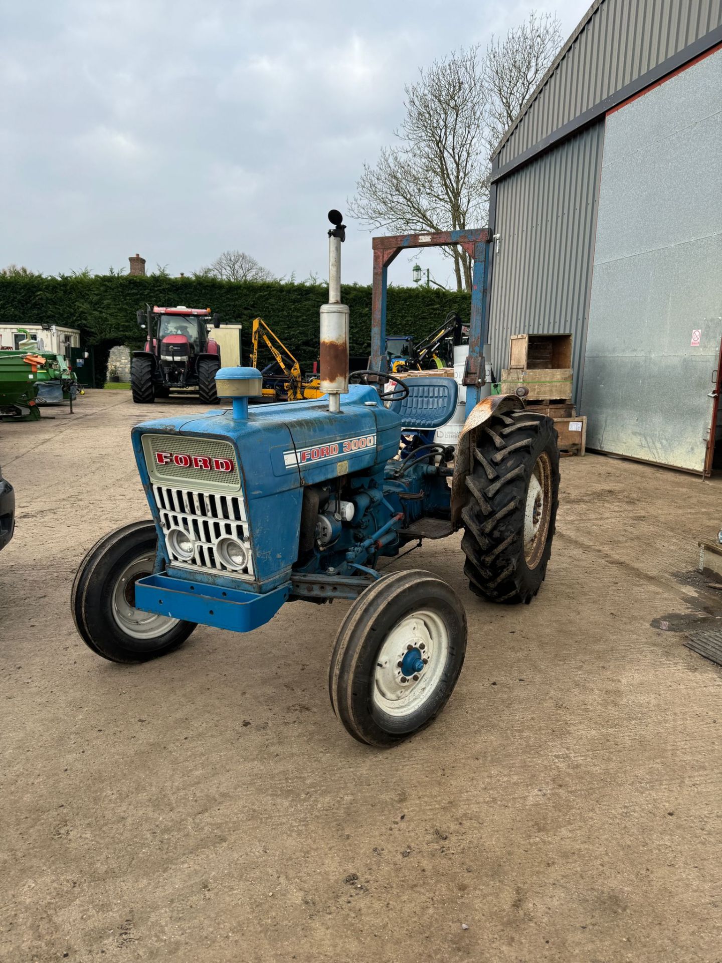 FORD 3000 TRACTOR