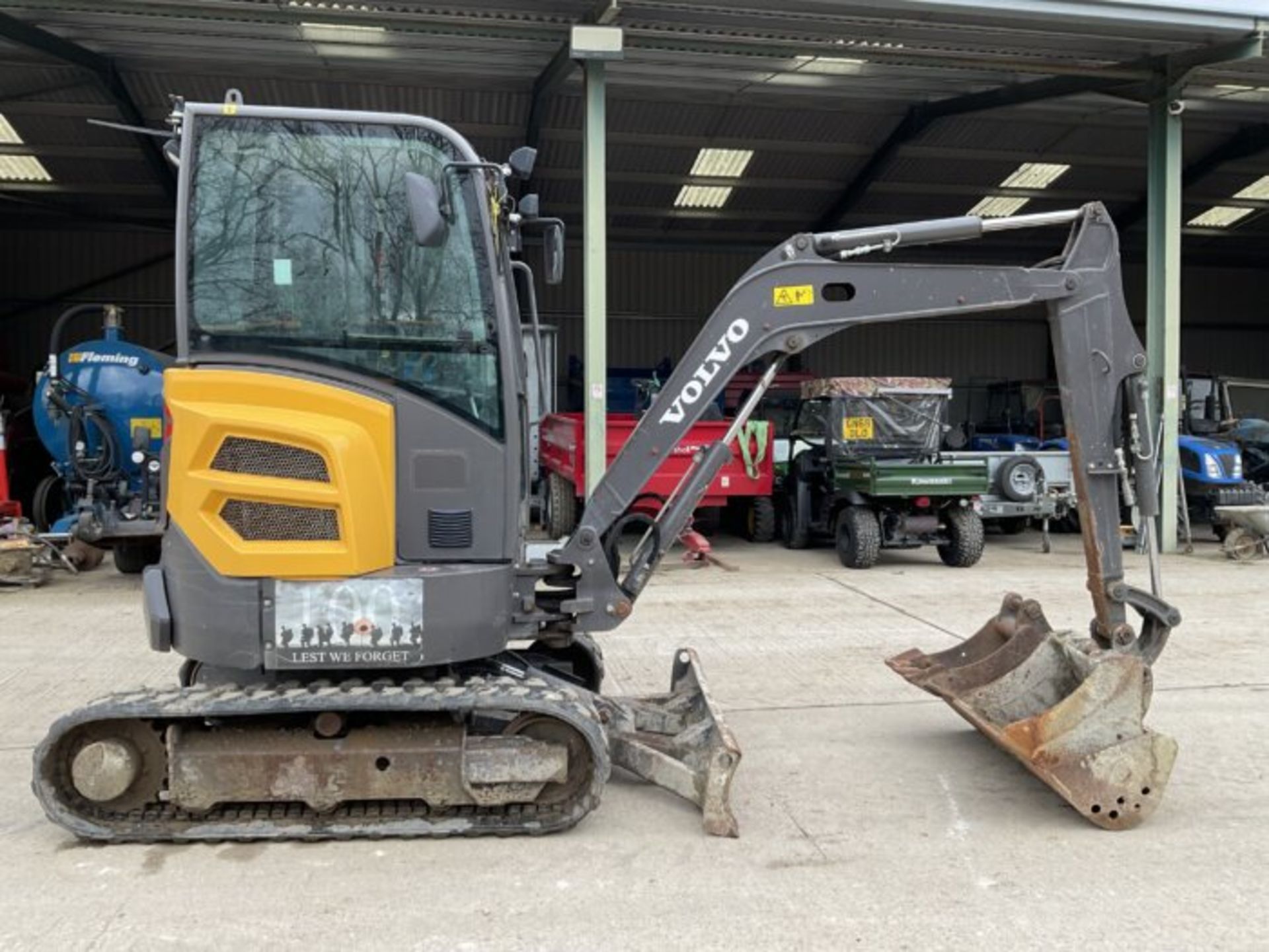 1193 HOURS VOLVO ECR25D - Image 6 of 10