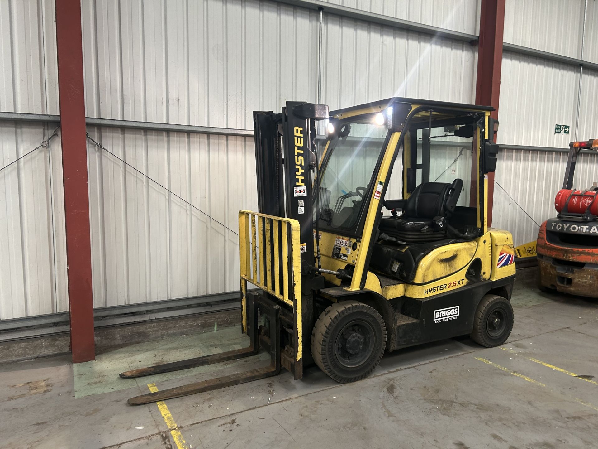 DIESEL FORKLIFTS HYSTER H2.5XT - Image 4 of 5