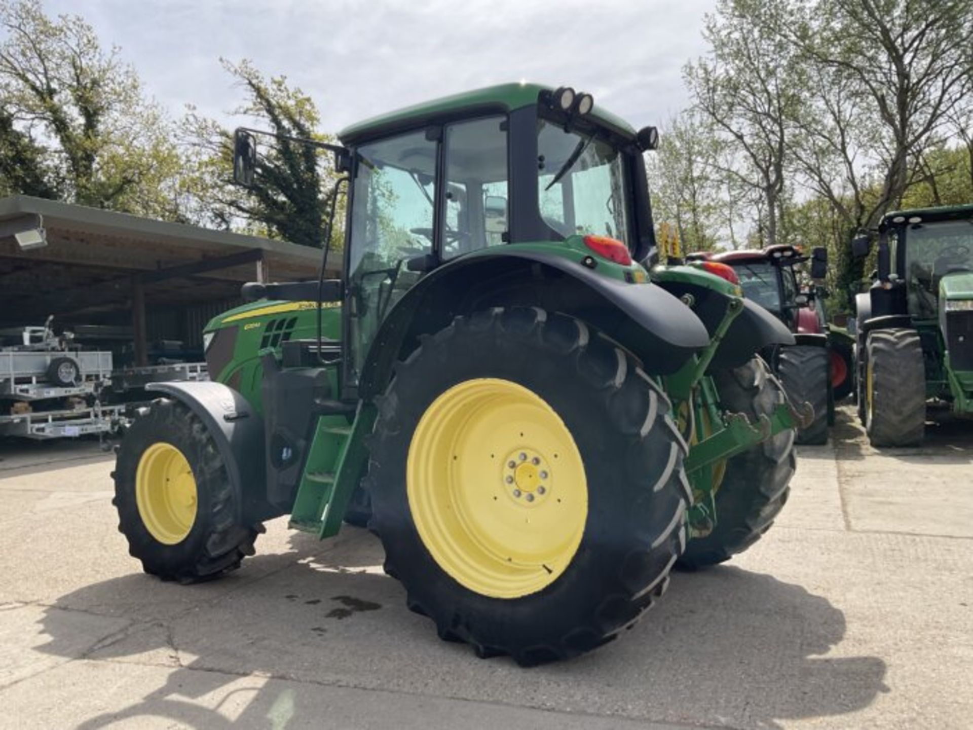 JOHN DEERE 6110M TRACTOR - Image 8 of 12