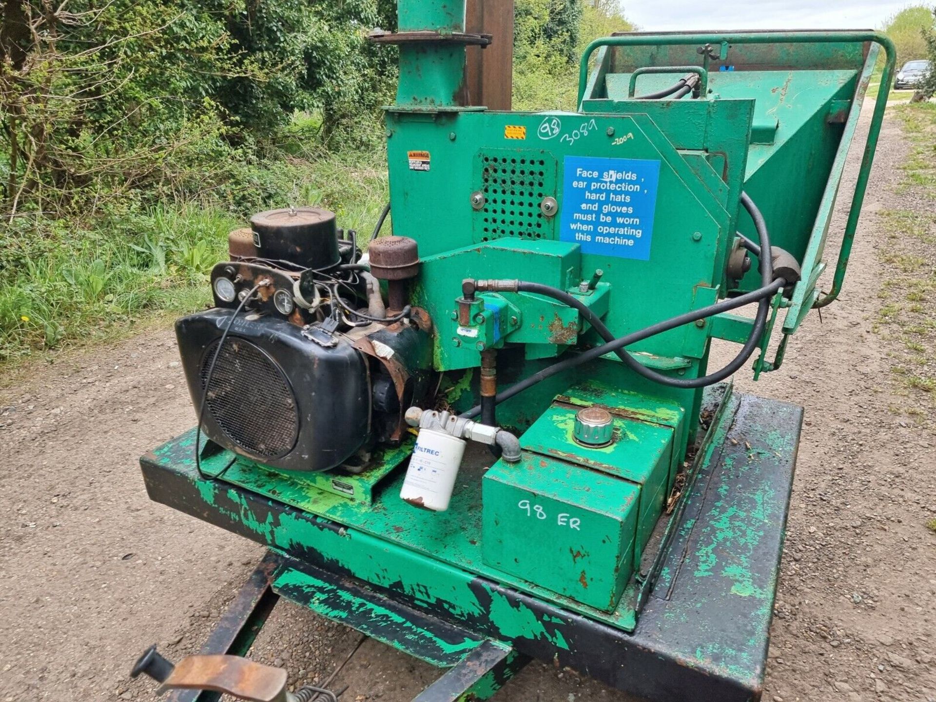 20HP PETROL WOOD CHIPPER - Bild 6 aus 7