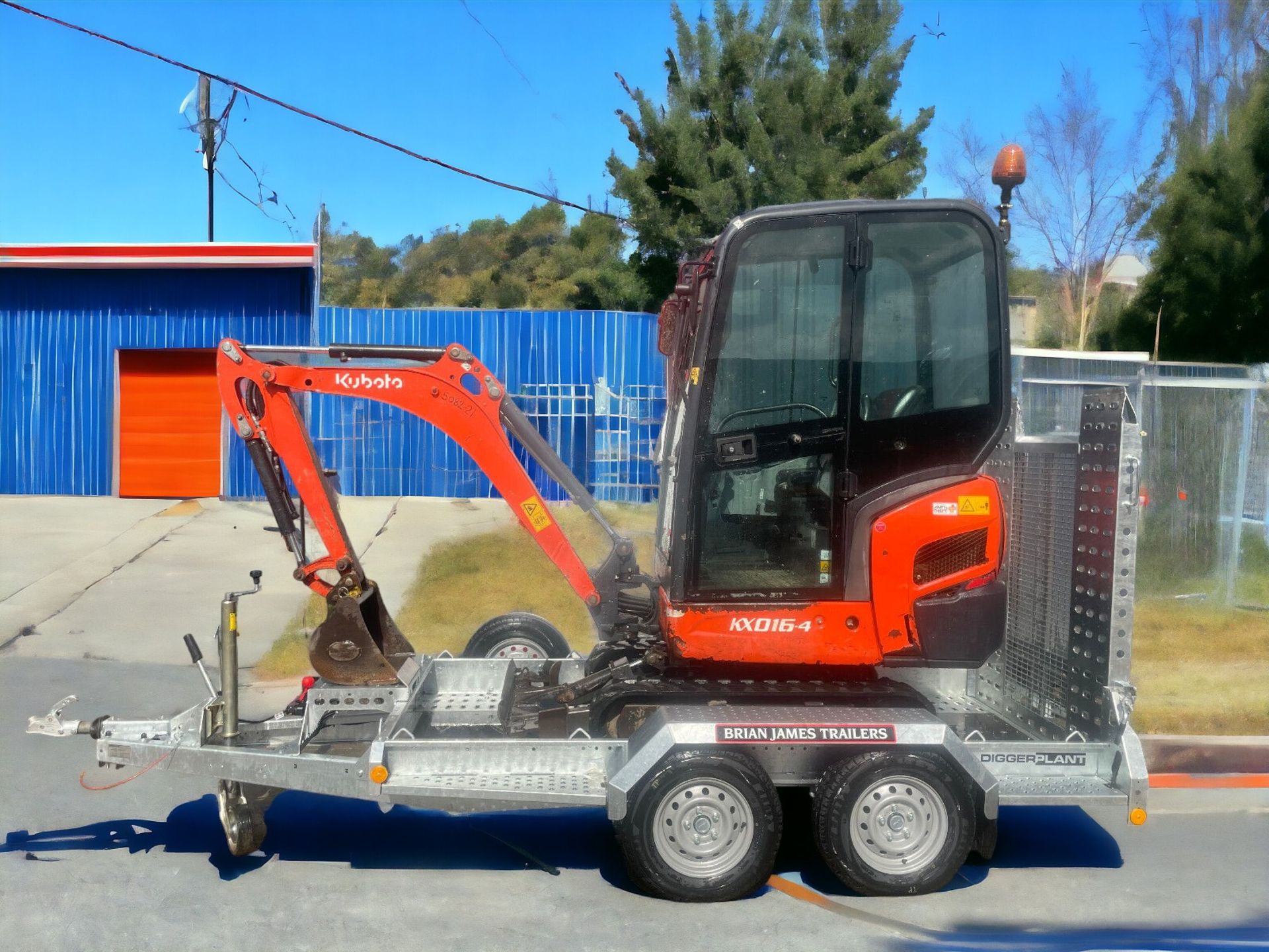 2015 KUBOTA KX016-4 MINI EXCAVATOR WITH NEW TRAILER