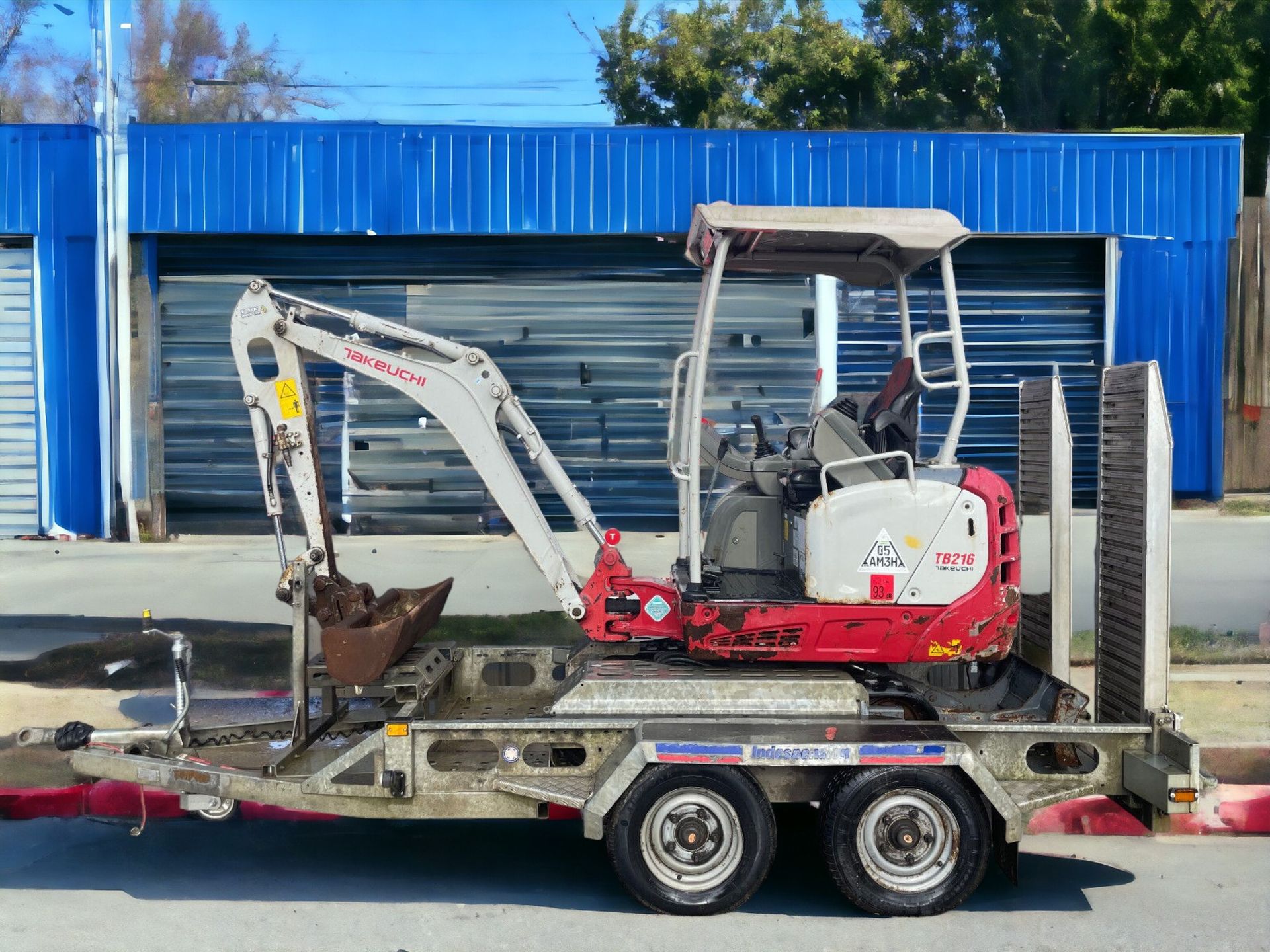 COMPLETE EXCAVATION SOLUTION: 2015 TAKEUCHI TB216 MINI EXCAVATOR WITH TRAILER