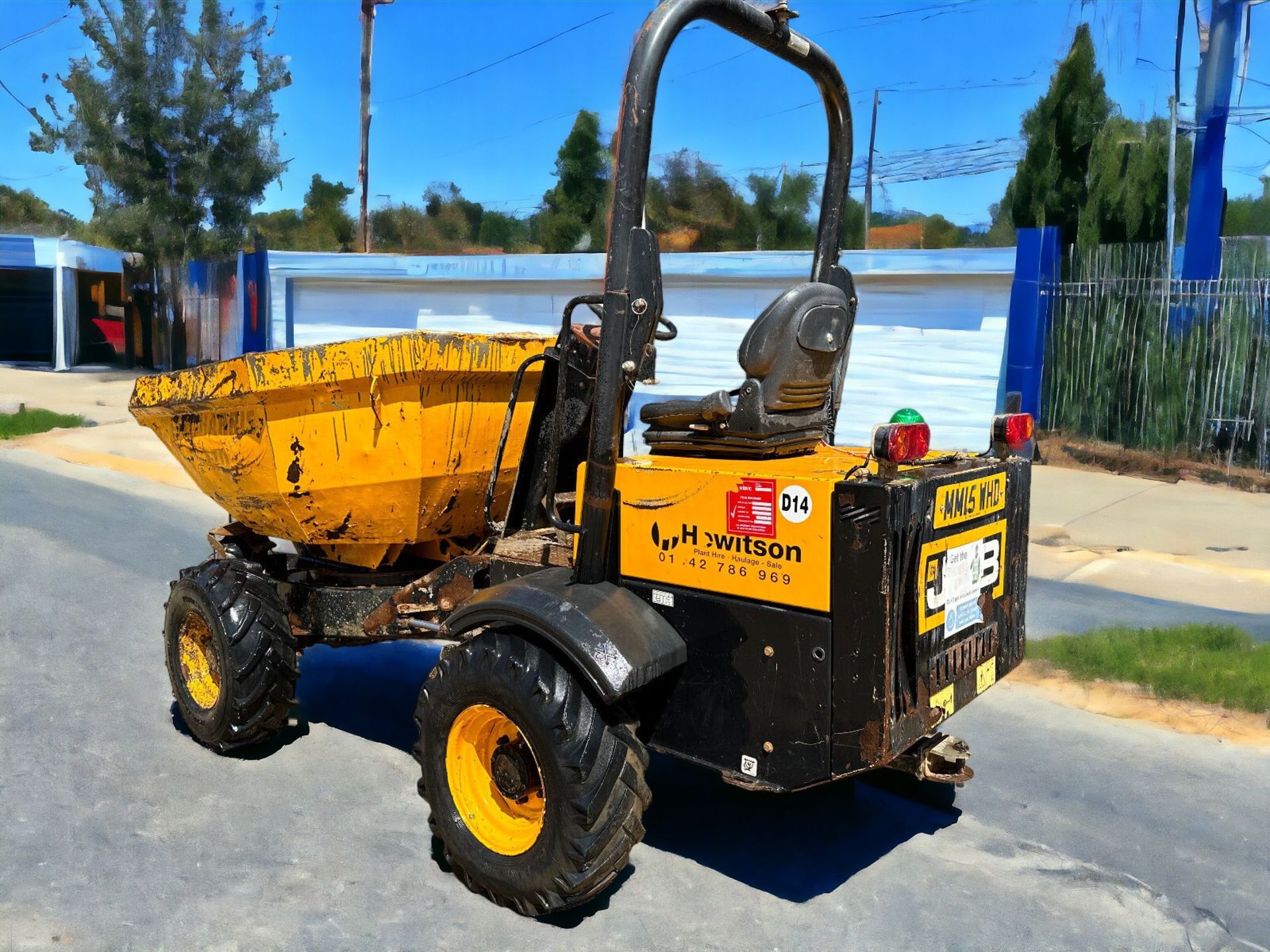 : 2015 JCB 3TSTM 3T SWIVEL DUMPER - RELIABLE PERFORMANCE - Image 9 of 11