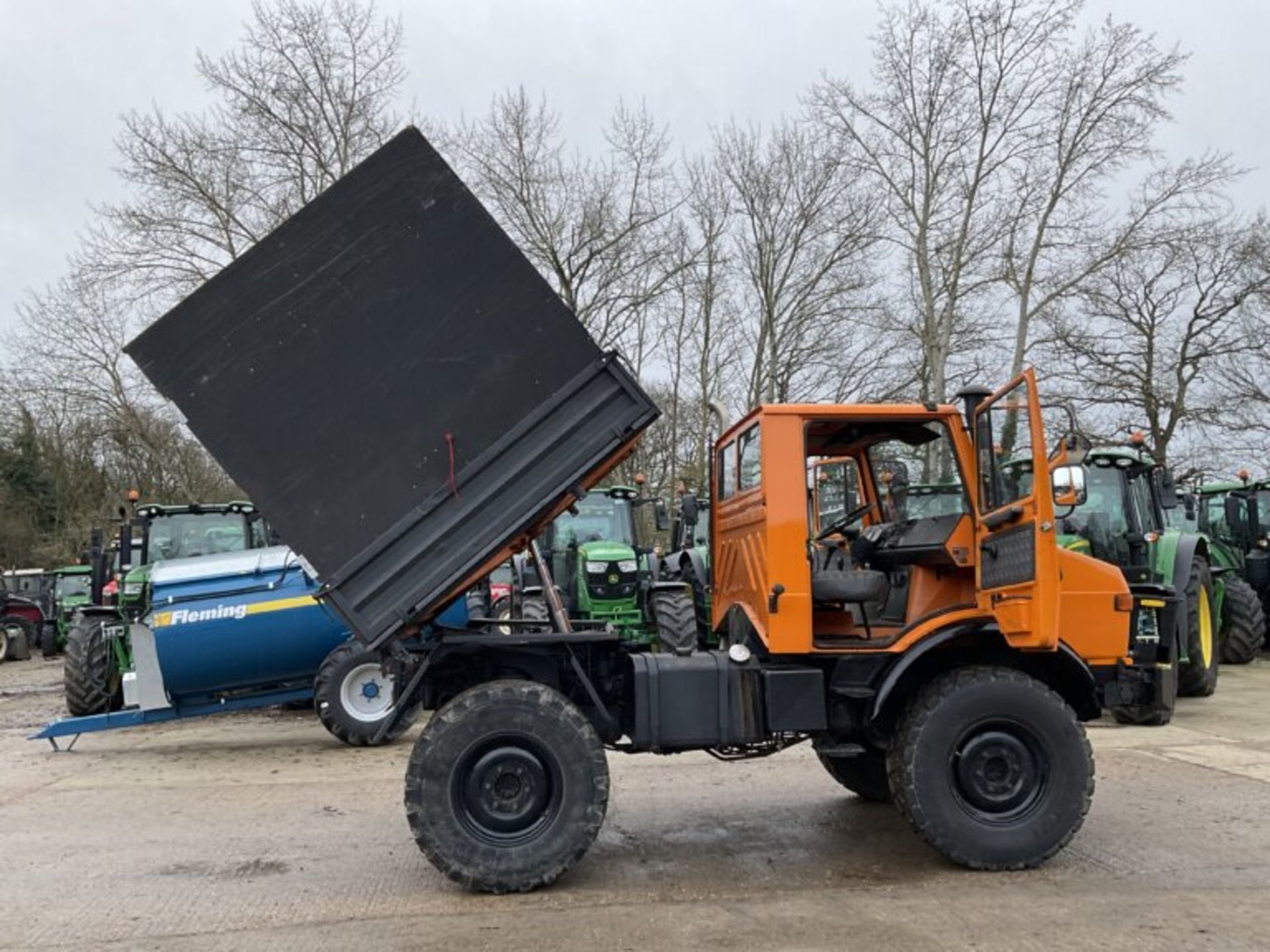 MERCEDES BENZ UNIMOG 427/10 - Image 14 of 16