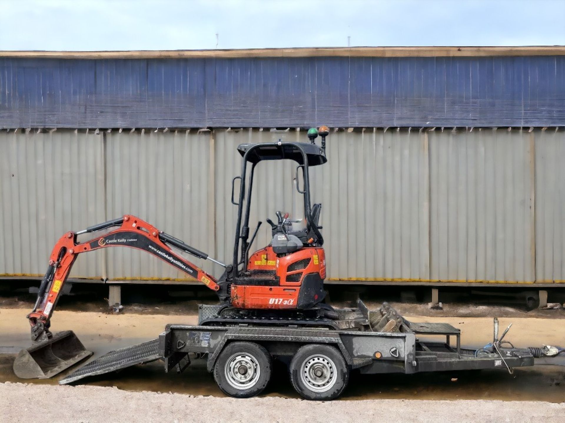 PREMIUM 2020 MINI EXCAVATOR PACKAGE: UNLEASH EFFICIENCY ON EVERY JOB SITE - Image 3 of 12