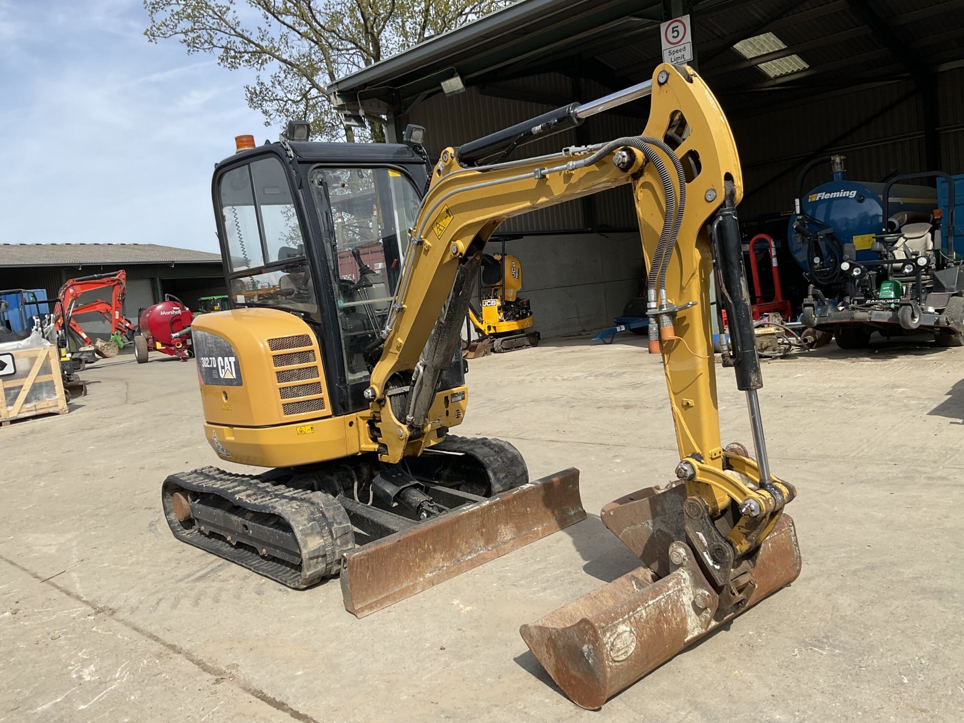 CAT 302.7D CR EXCAVATOR - Image 4 of 9