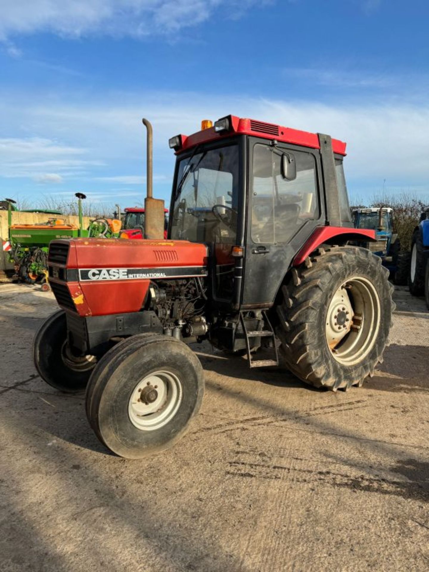 CASE IH 885XL TRACTOR - Image 2 of 10