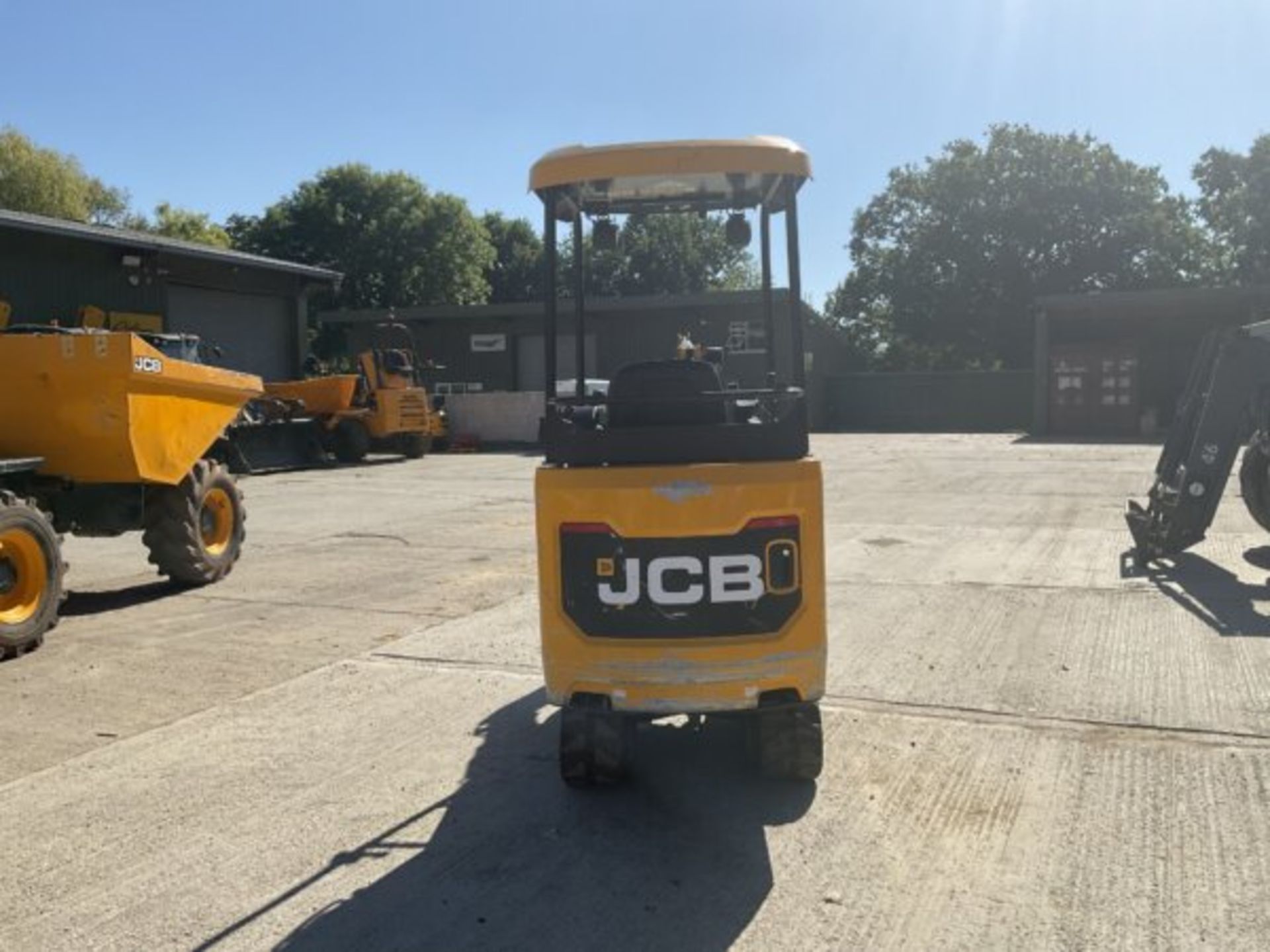 2019 JCB 15C-1 - Image 2 of 8