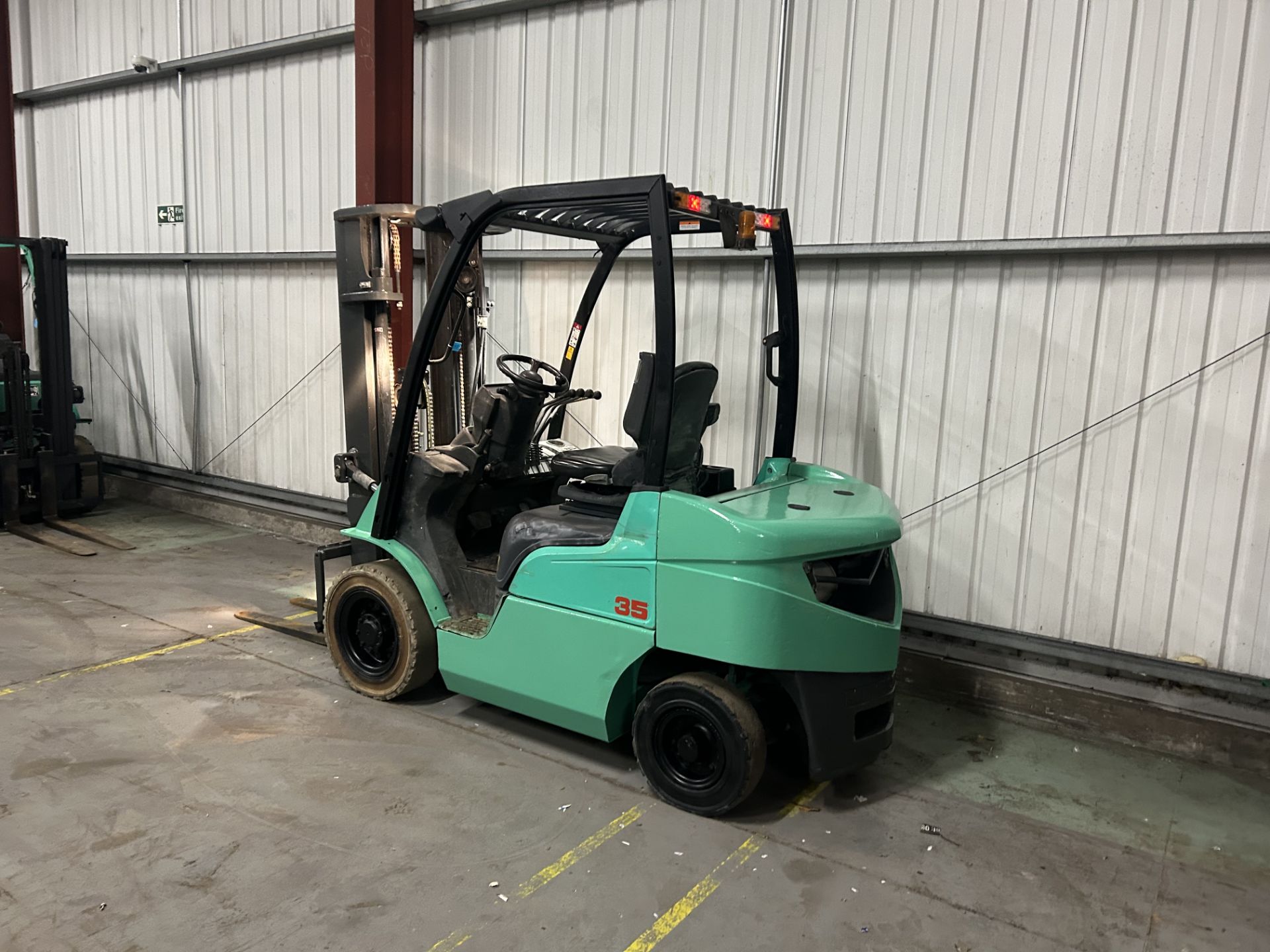 DIESEL FORKLIFTS MITSUBISHI FD25NT - Image 3 of 5