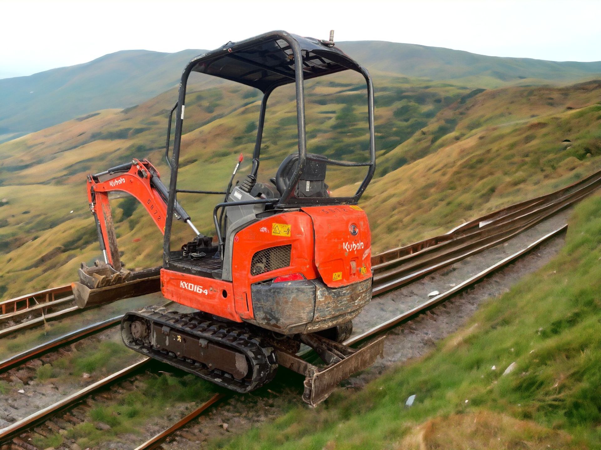 EFFICIENCY WITH THE KUBOTA KX016-4 MINI EXCAVATOR! - Image 9 of 10