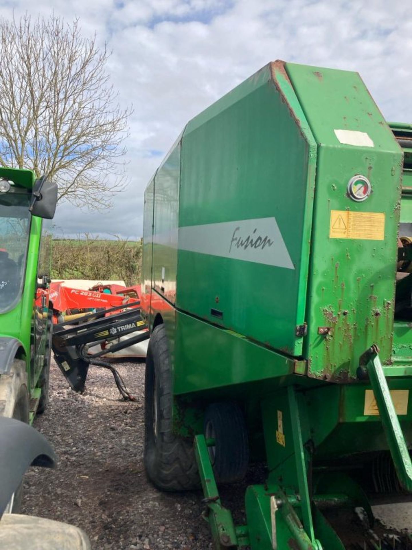 MCHALE FUSHION SINGLE AXLE BALER WRAPPER COMBINATION - Image 9 of 12