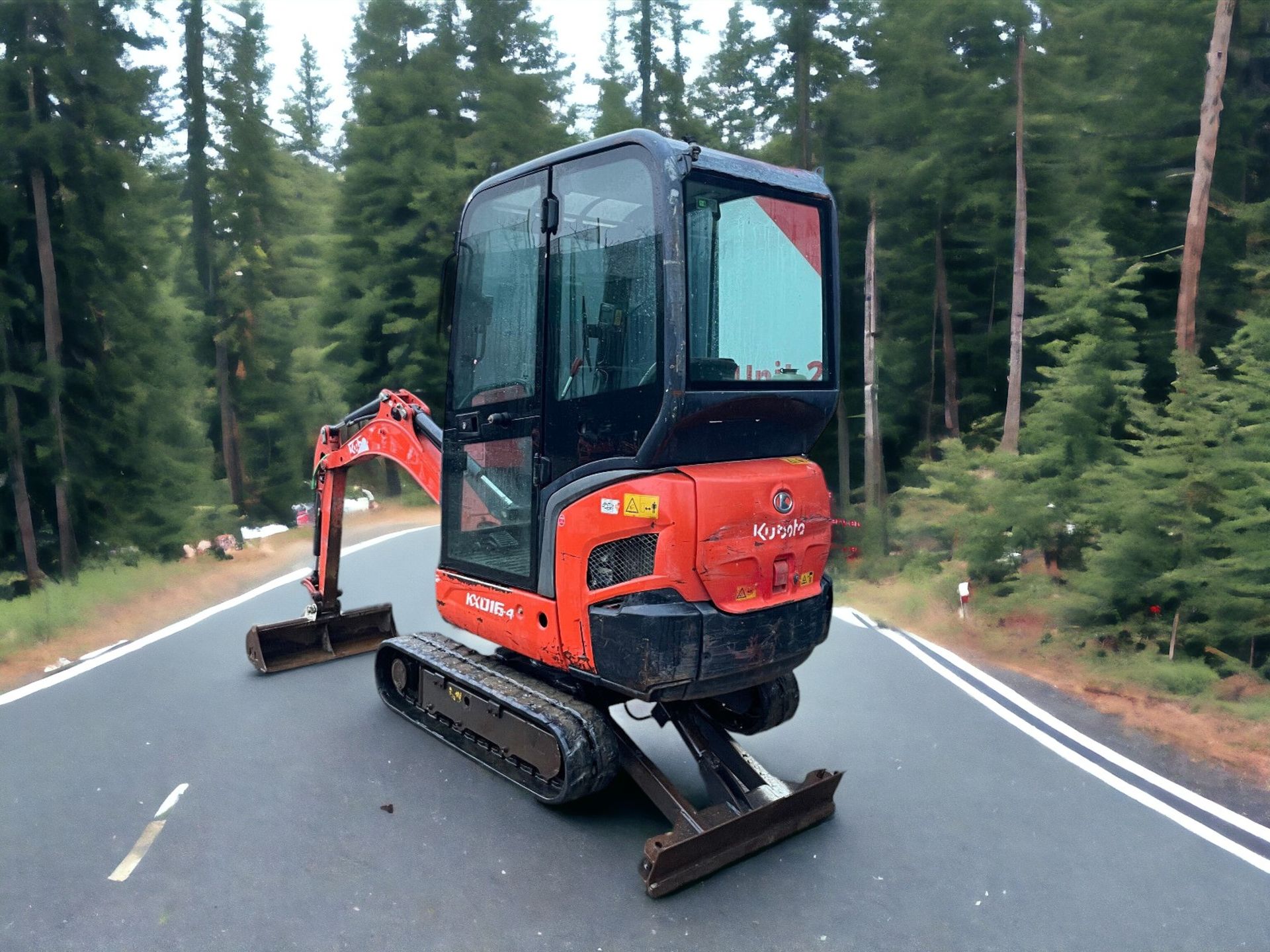 2015 KUBOTA KX016-4 MINI EXCAVATOR - LOW HOURS, HIGH PERFORMANCE - Image 10 of 11