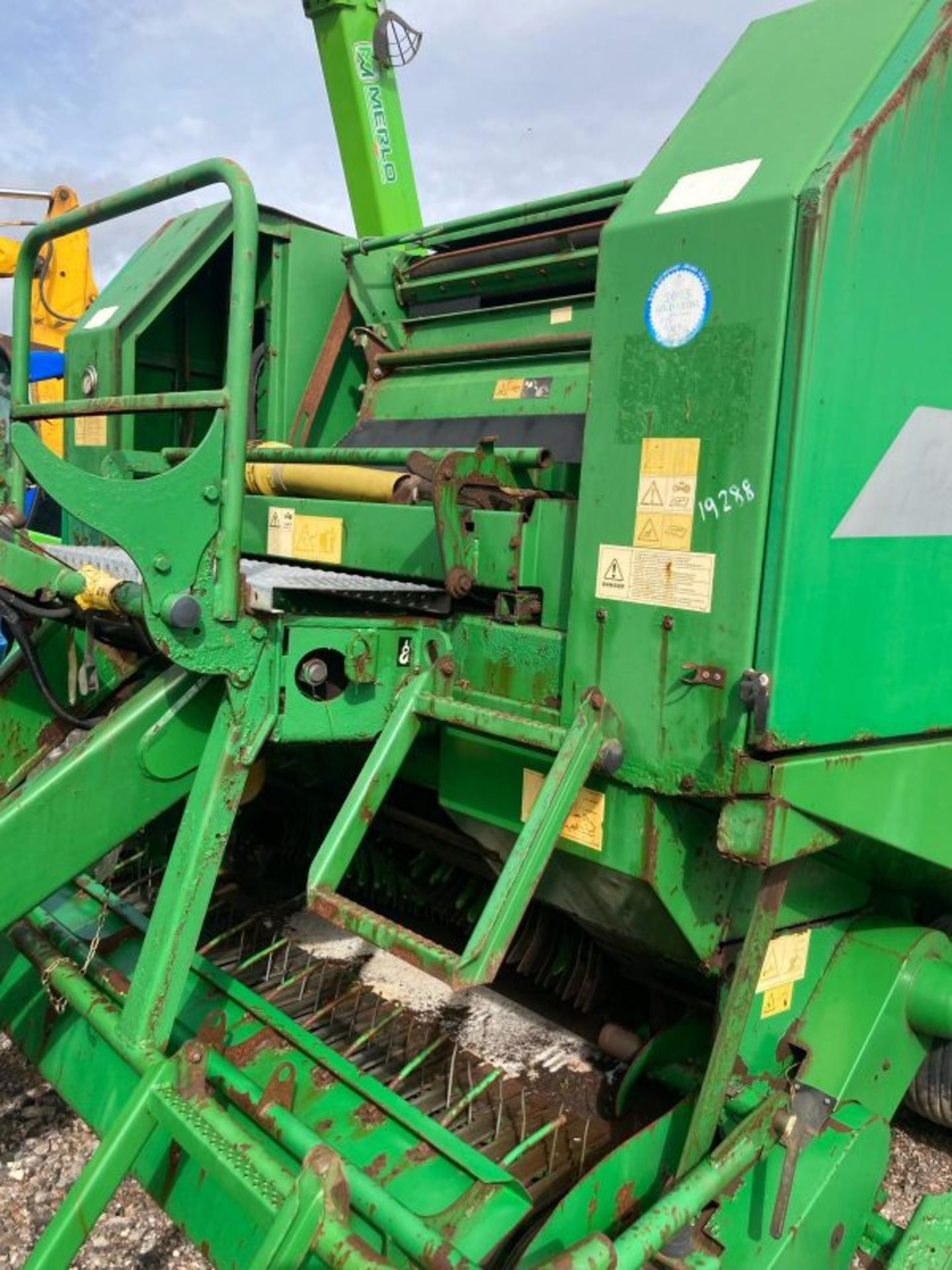 MCHALE FUSHION SINGLE AXLE BALER WRAPPER COMBINATION - Image 3 of 12