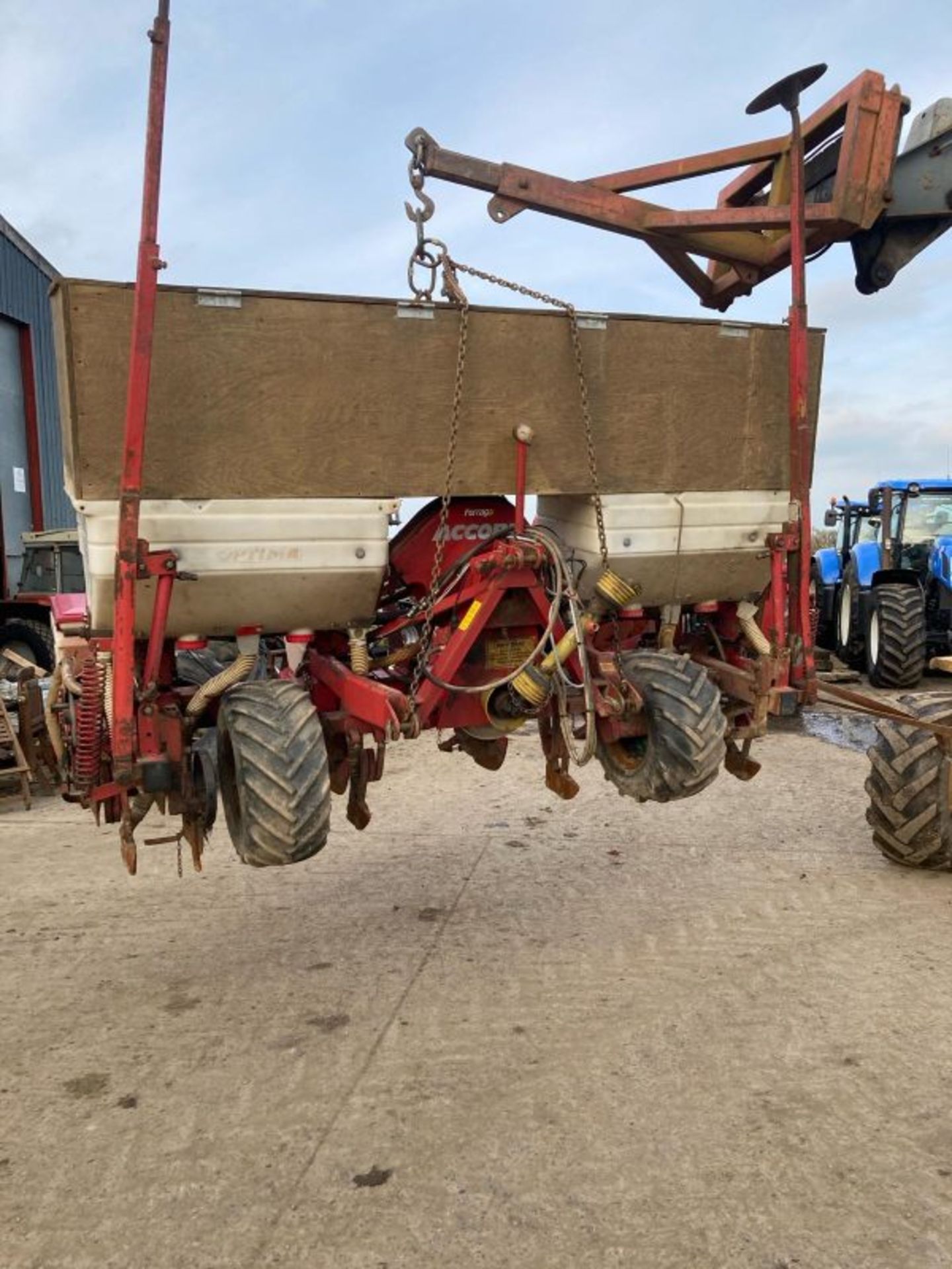 KVERNELAND OPTIMA 6 ROW MAIZE DRILL - Image 6 of 6