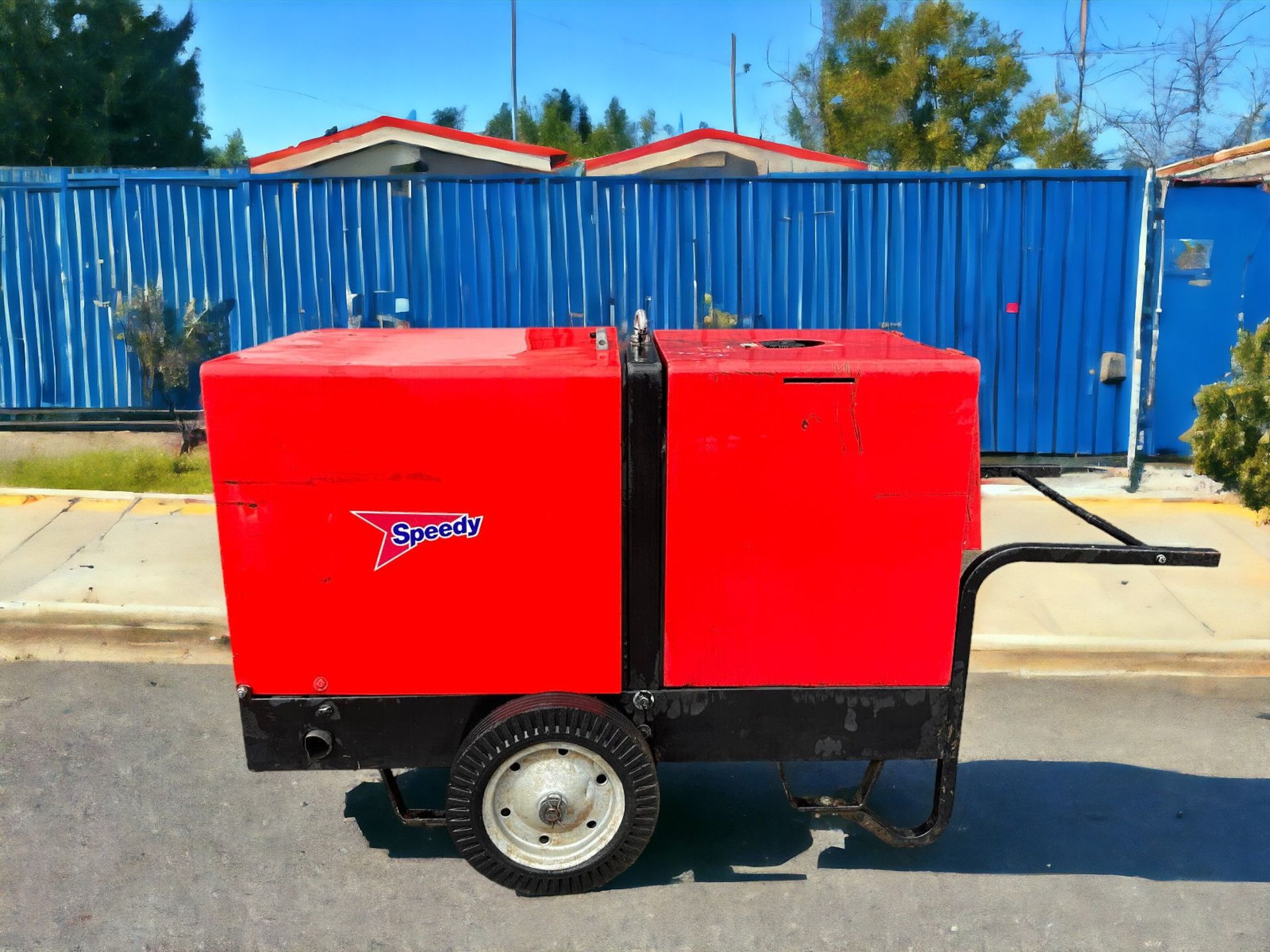 "POWERFUL AND SILENT: 2013 PRAMAC P11000 SILENT GENERATOR - RELIABLE ENERGY SOLUTION"