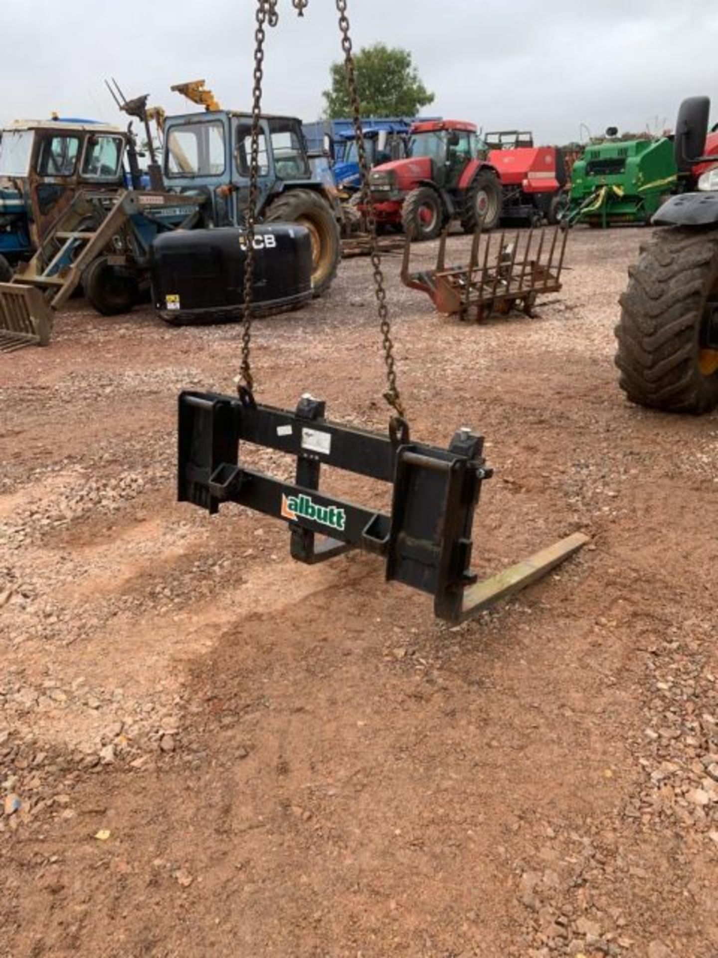 ALBUTT PALLET FORKS TO FIT JD - Image 2 of 4