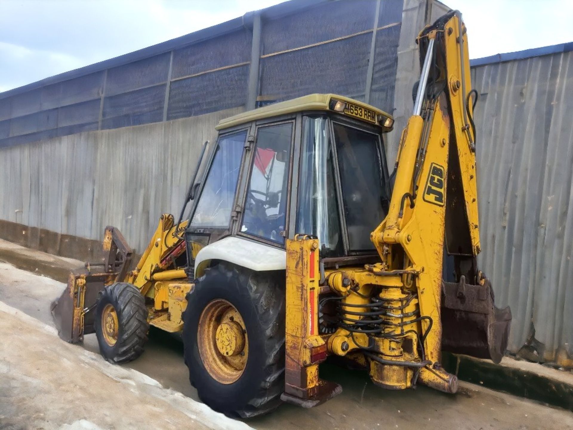 RELIABLE WORKHORSE: JCB 3CX SITEMASTER BACKHOE LOADER - Bild 6 aus 12