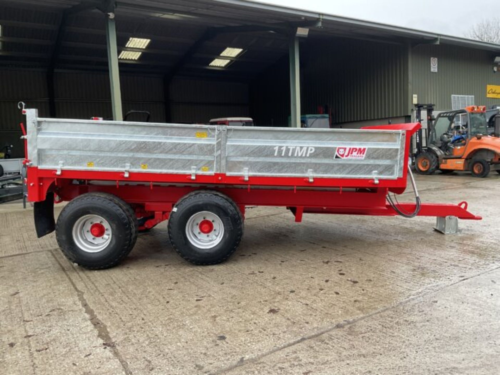 JPM 11 TMP. 11 TONNE MULTI PURPOSE TRAILER. DROP SIDE. WITH RAMPS. - Image 5 of 8