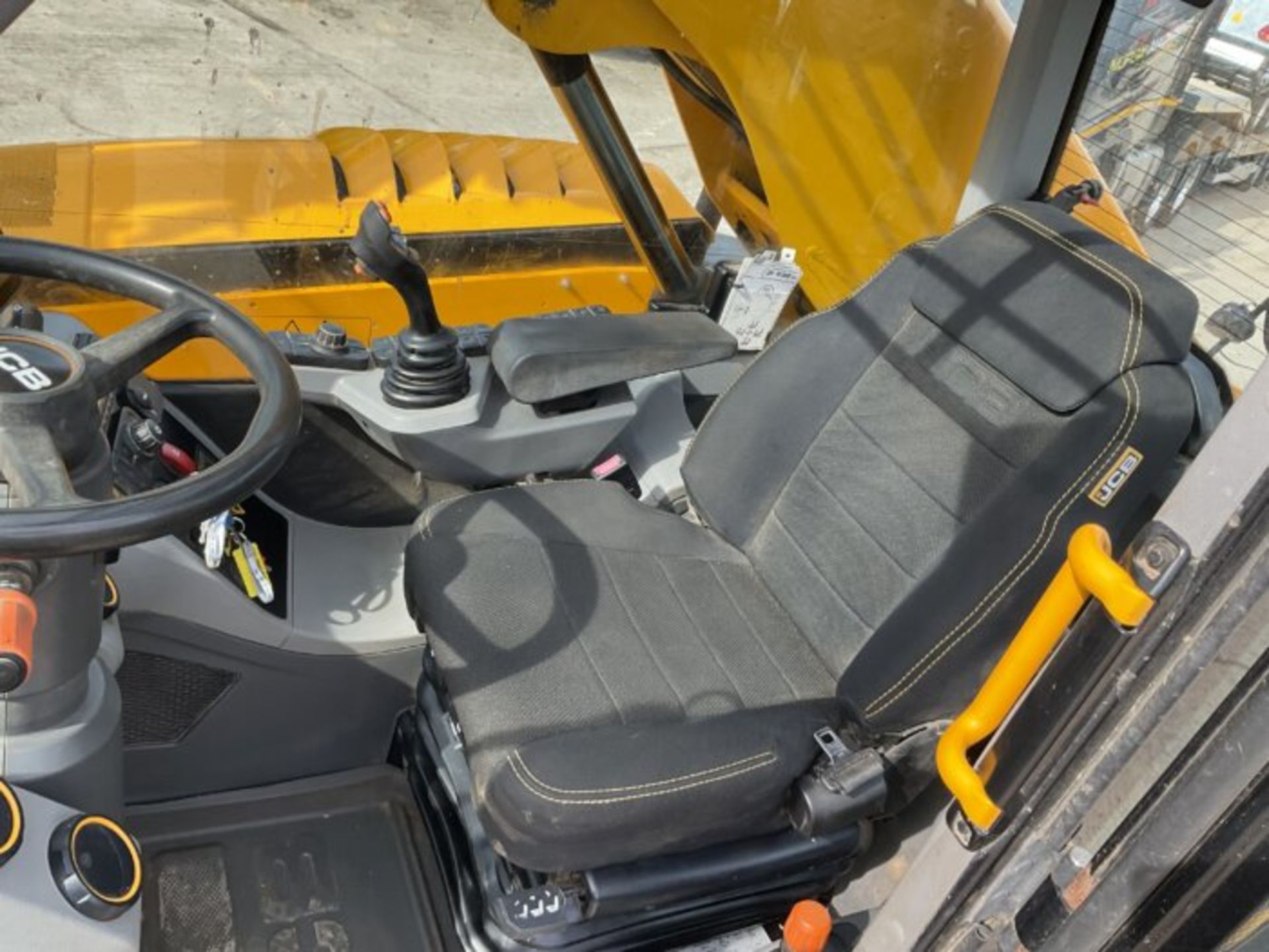 JCB 532-60 AGRI TELEHANDLER WITH PALLET FORKS - Image 10 of 11