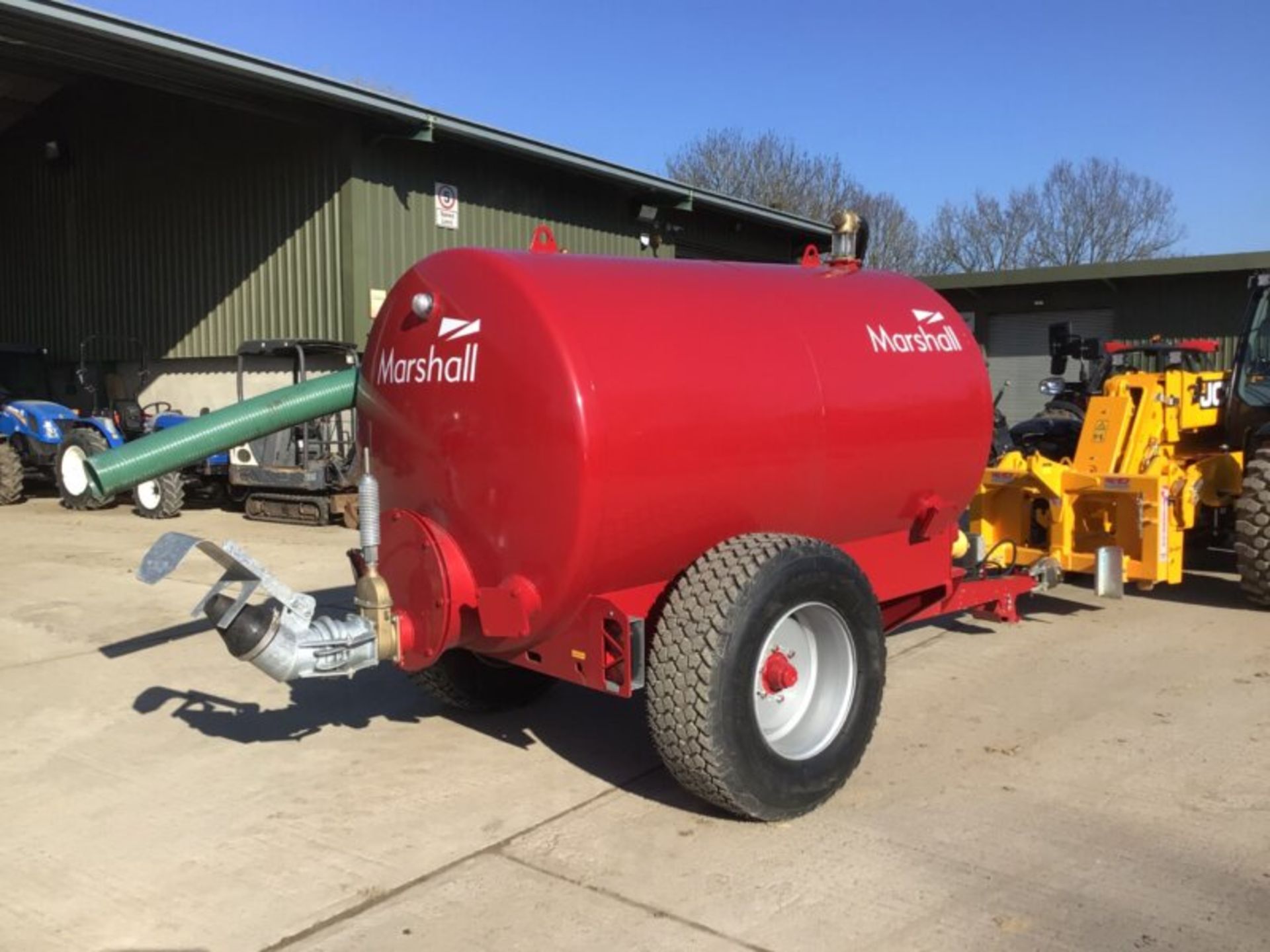 MARSHALL ST1200 GALLON VACUUM TANKER