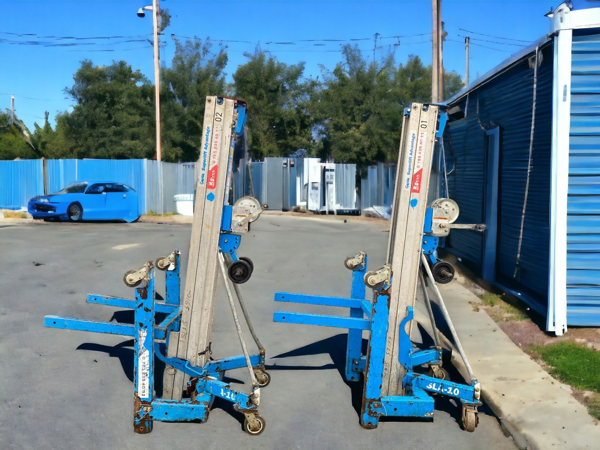 014/2015 GENIE SLA-10 SUPERLIFT MATERIAL LIFT - Image 11 of 11