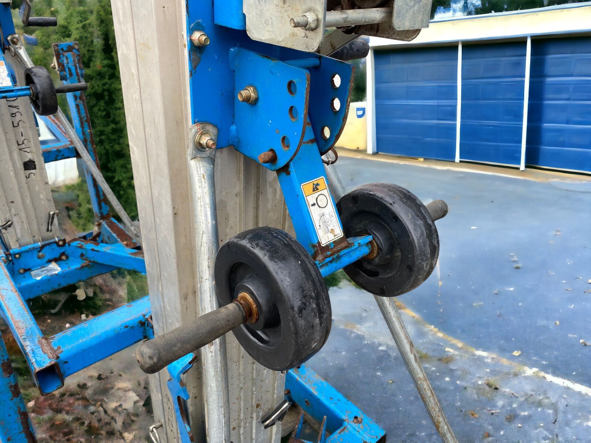 014/2015 GENIE SLA-10 SUPERLIFT MATERIAL LIFT - Bild 4 aus 11