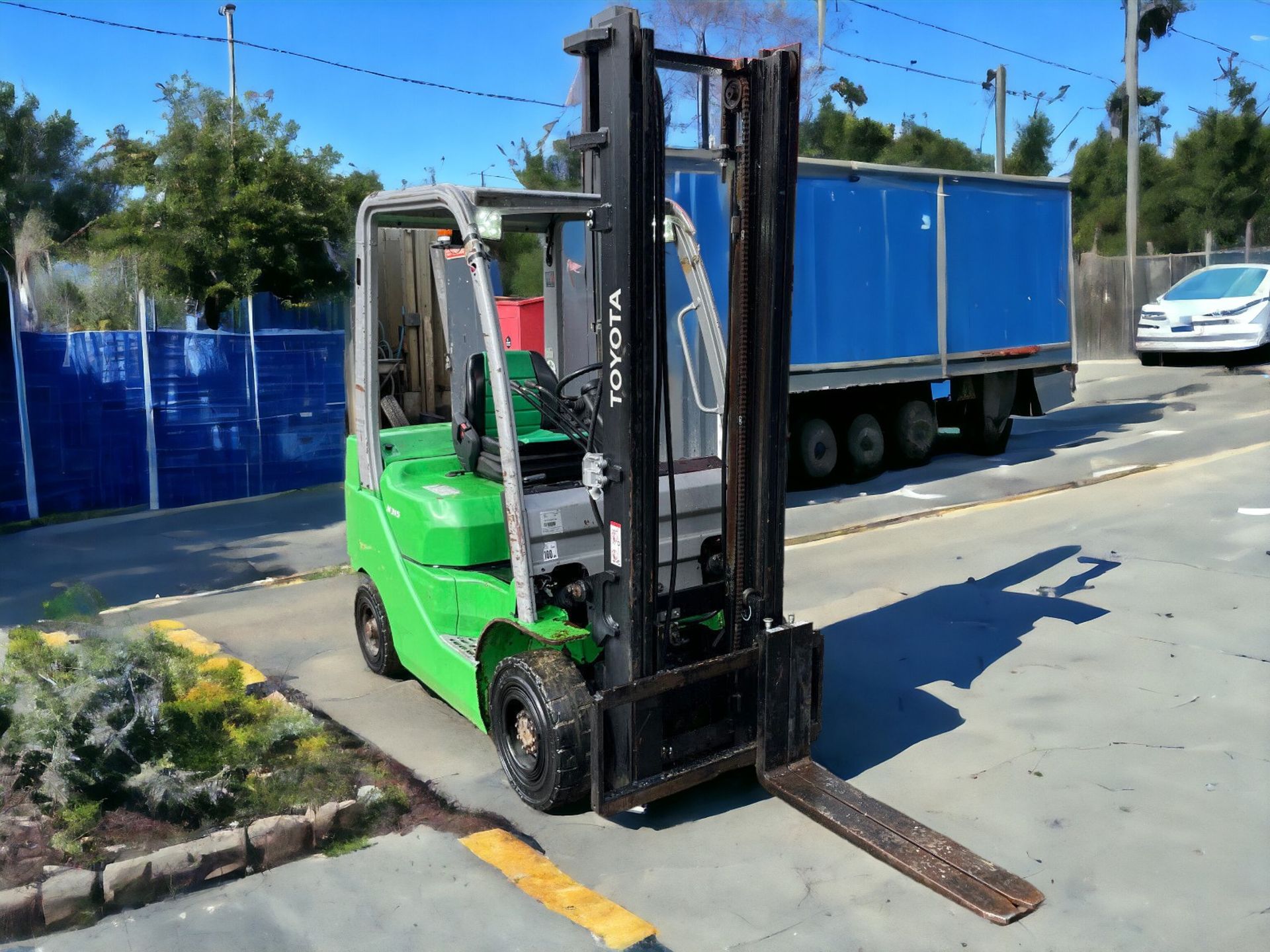 2017 CESAB M315D DIESEL FORKLIFT - RELIABLE PERFORMANCE, EXCEPTIONAL VALUE - Image 6 of 8