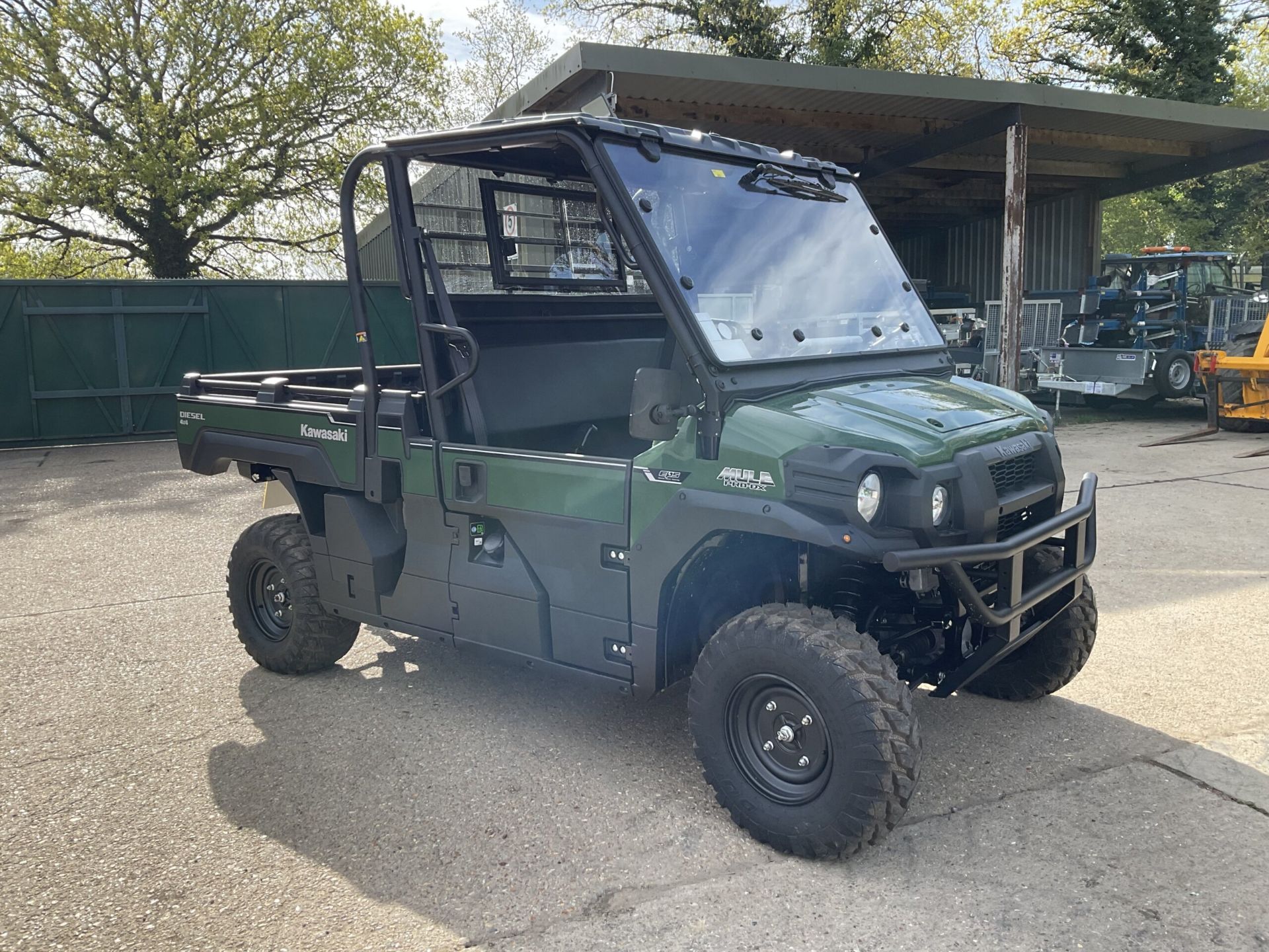 2024 KAWASAKI MULE PRO-DX DIESEL - Image 4 of 10