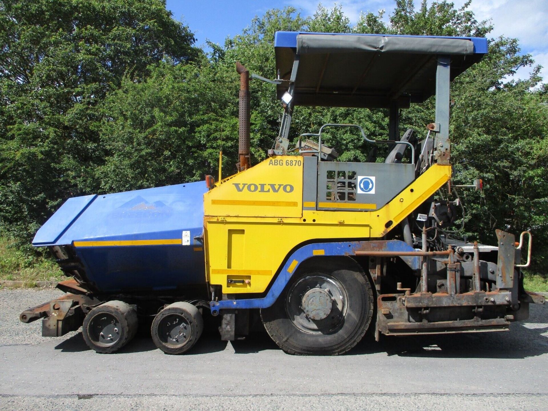 2008 VOLVO ABG TITAN 6870: PAVING EXCELLENCE