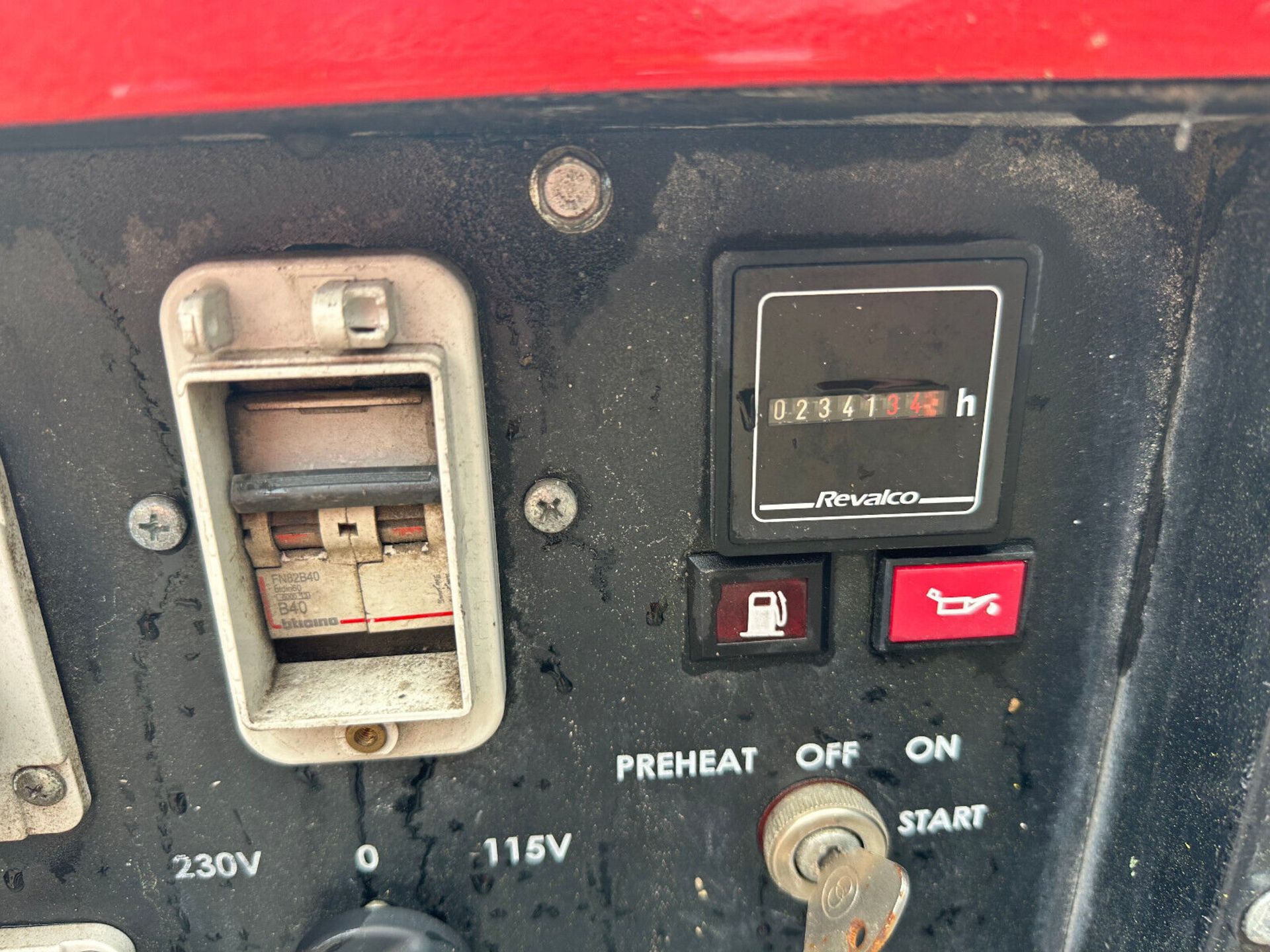 "POWERFUL AND SILENT: 2013 PRAMAC P11000 SILENT GENERATOR - RELIABLE ENERGY SOLUTION" - Image 6 of 10