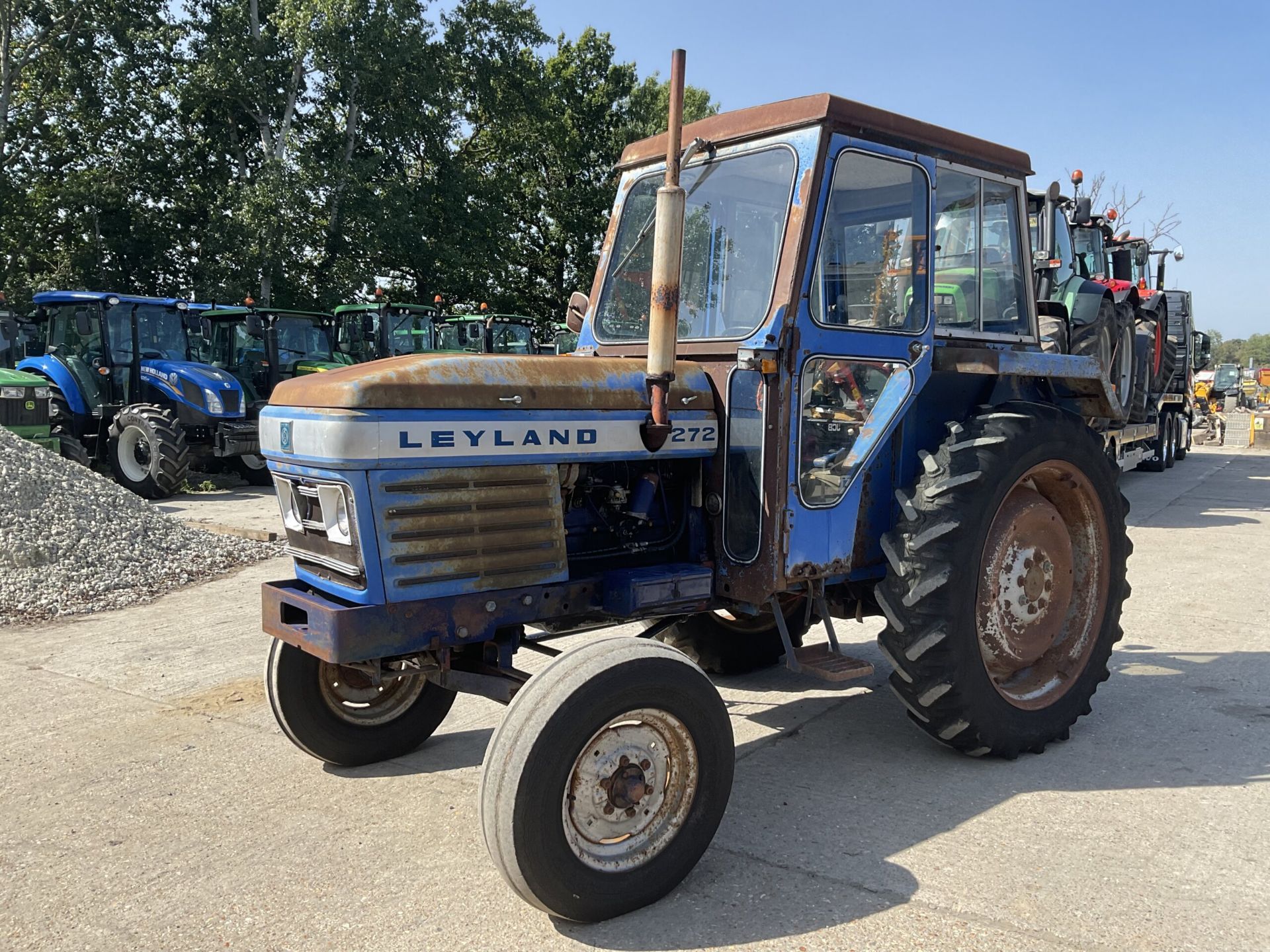 VINTAGE LEYLAND 272 TRACTOR - Bild 2 aus 14