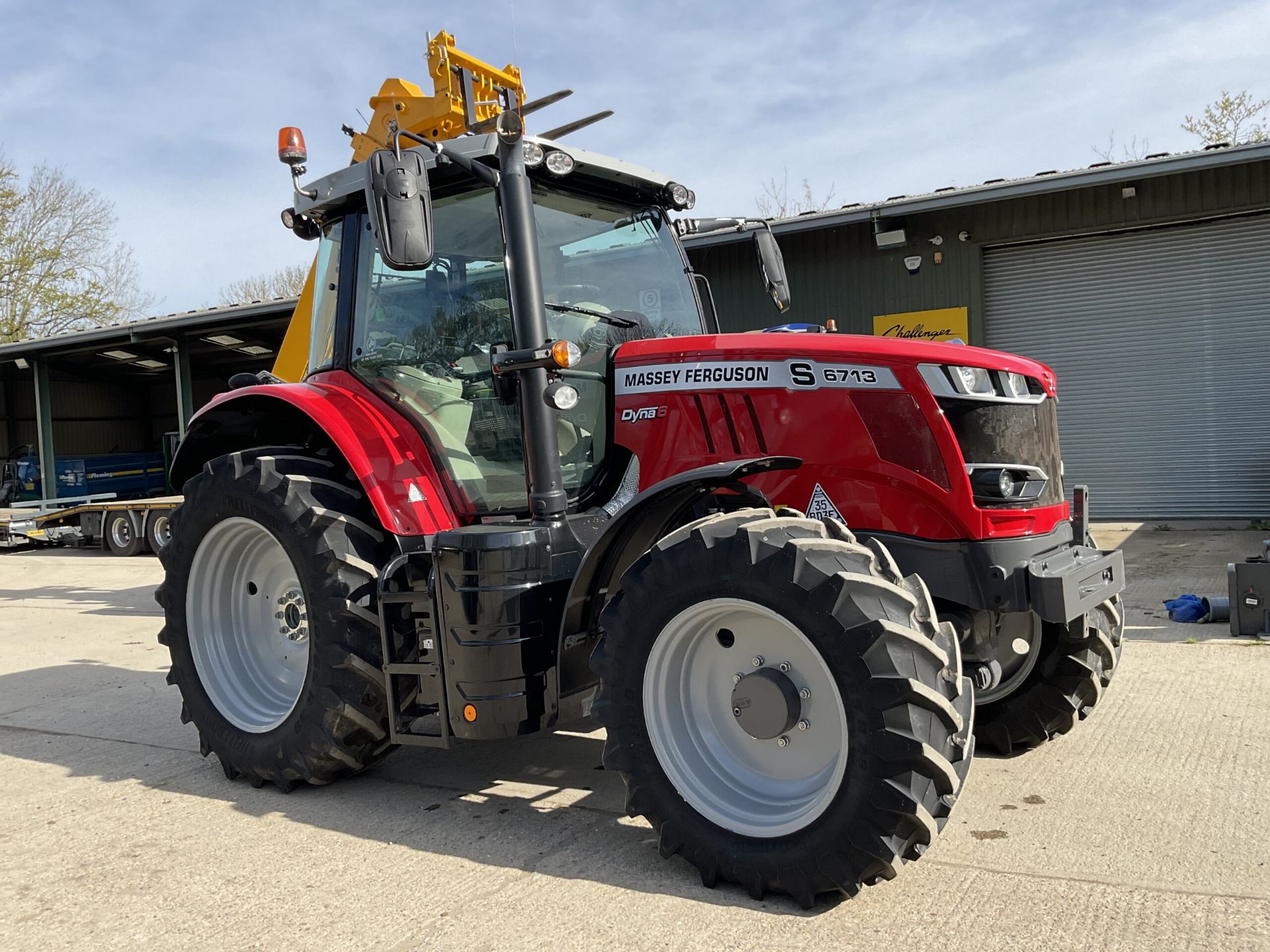 2022 MASSEY FERGUSON 6713S DYNA-6 - Image 4 of 11