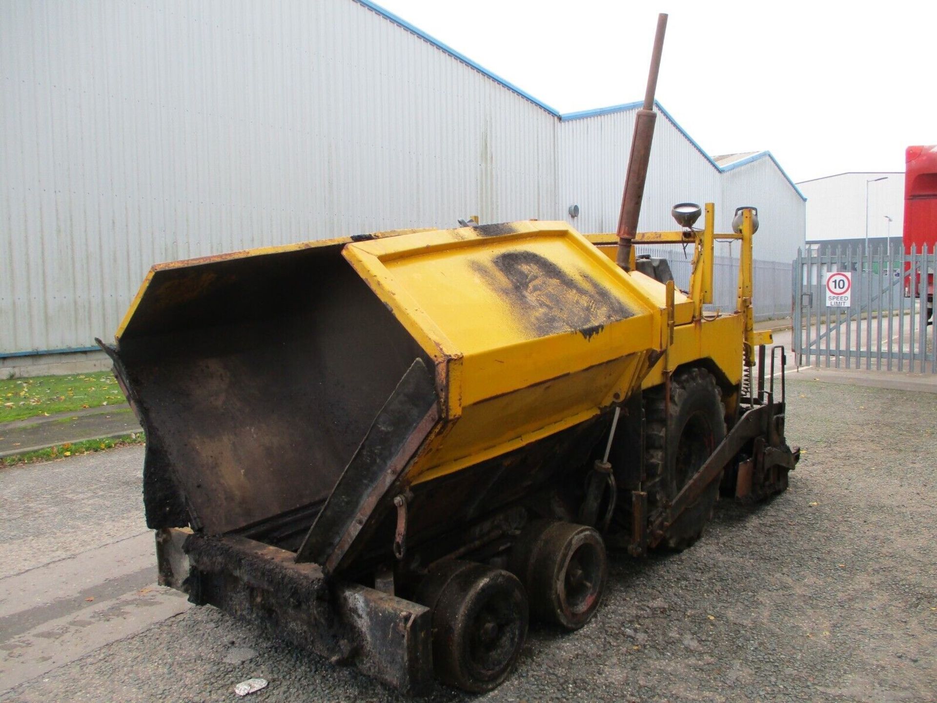 BITELLI BB30 TARMAC PAVER: PRECISION IN PAVING - Image 8 of 11