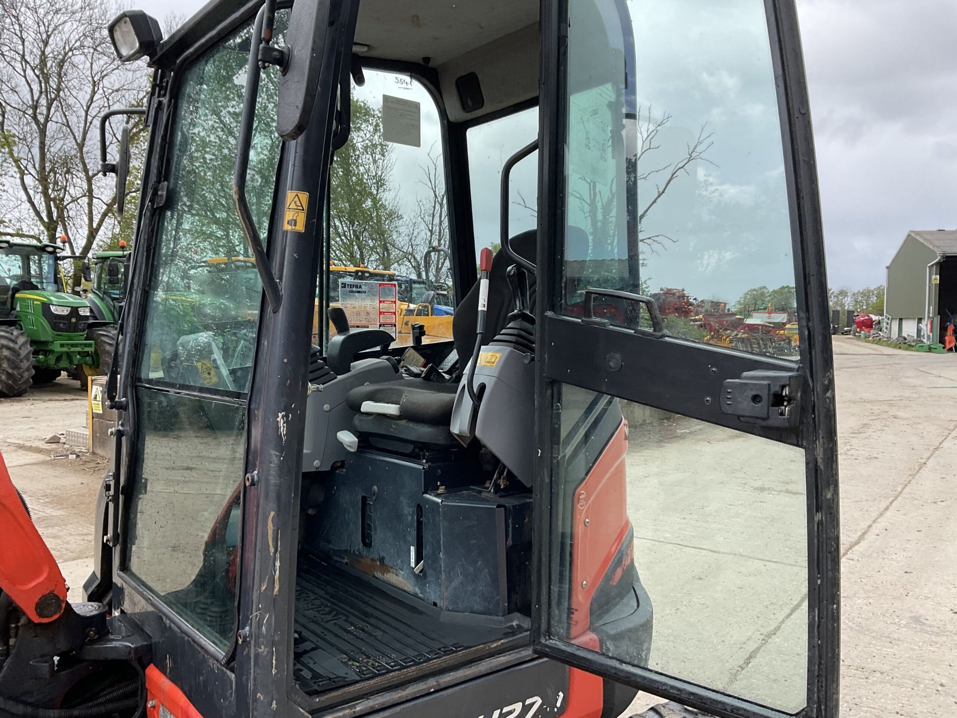 2018 KUBOTA U27-4 COMPACT EXCAVATOR - Image 4 of 10