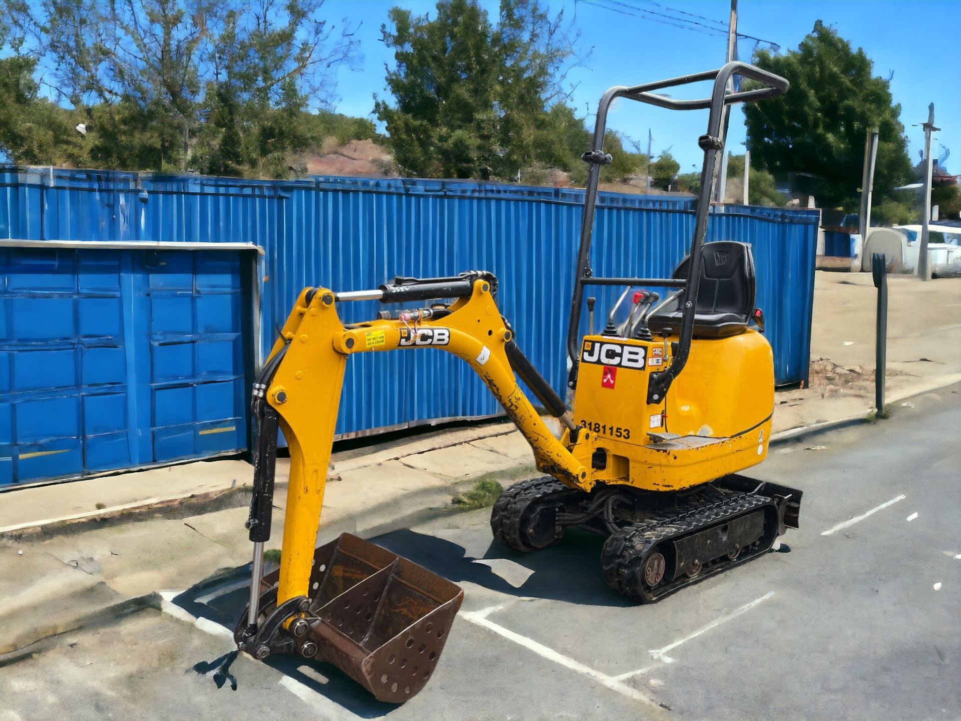 PRECISION AND POWER COMBINED: 2020 JCB 8008 CTS MICRO EXCAVATOR - Image 10 of 11