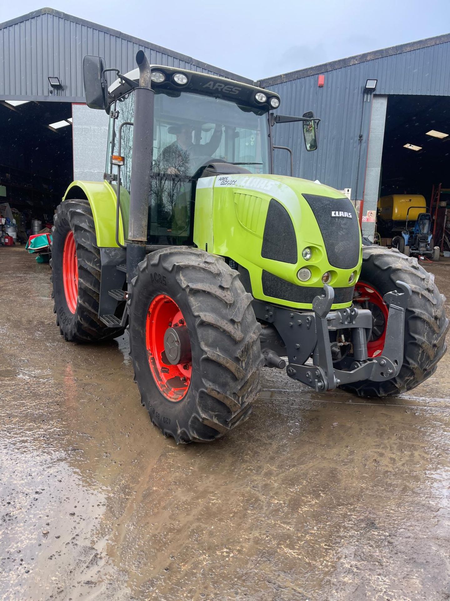 CLAAS 657 TRACTOR - Image 9 of 10