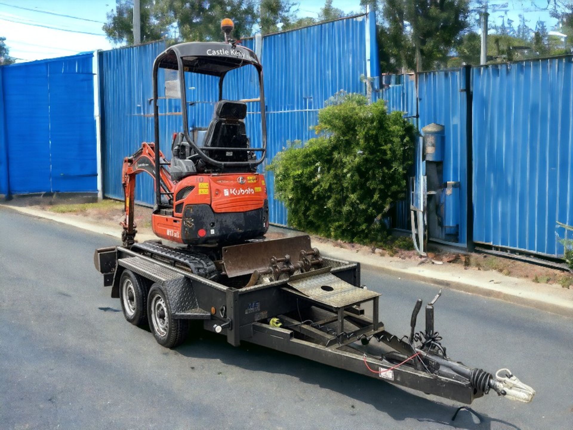 2020 KUBOTA U17-3 MINI EXCAVATOR WITH M&E 2.7T PLANT TRAILER - Image 3 of 13