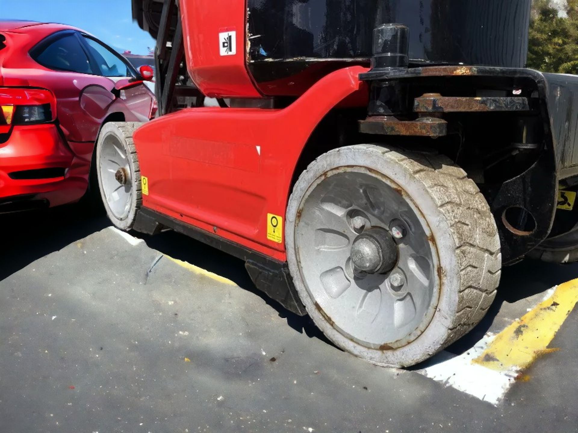 MANITOU 100 VJR VERTICAL MAST LIFT - Image 6 of 9