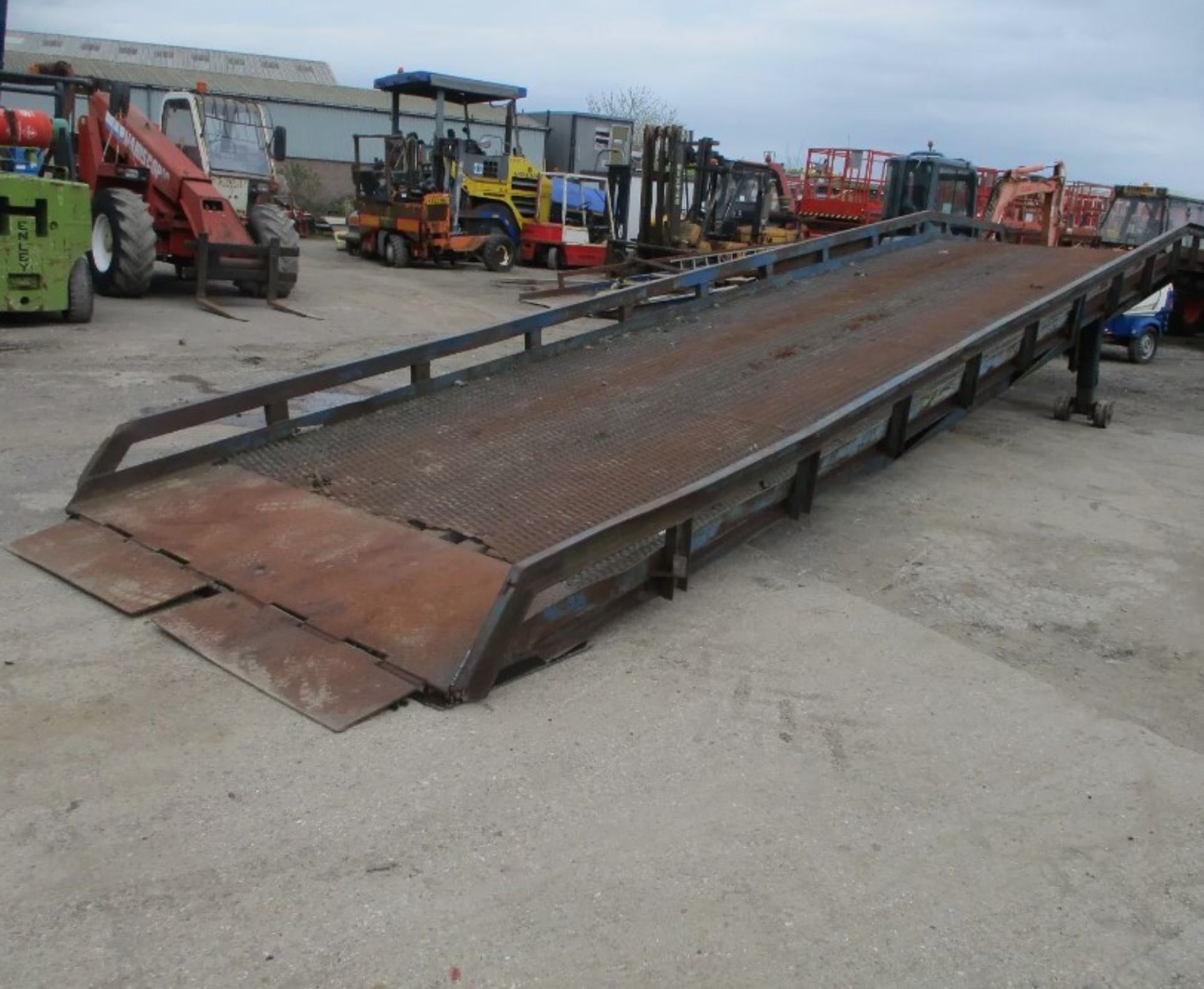 LANTERN CONTAINER LOADING RAMP - YOUR SOLUTION FOR EFFICIENT CARGO HANDLING - Image 10 of 10