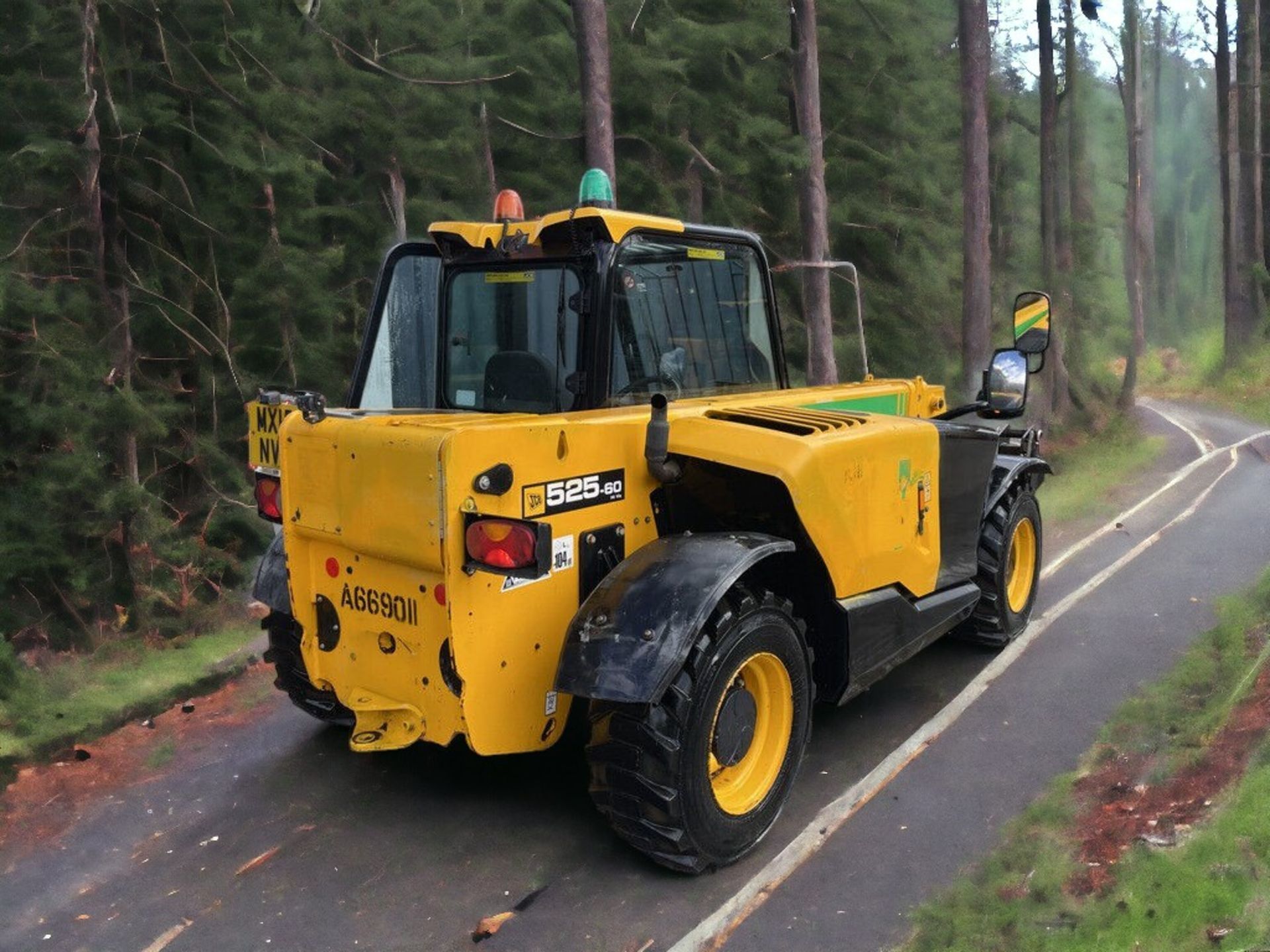 EFFICIENT HANDLING: 2015 JCB 525-60 TELEHANDLER - ONLY 3432 HOURS - Bild 10 aus 11