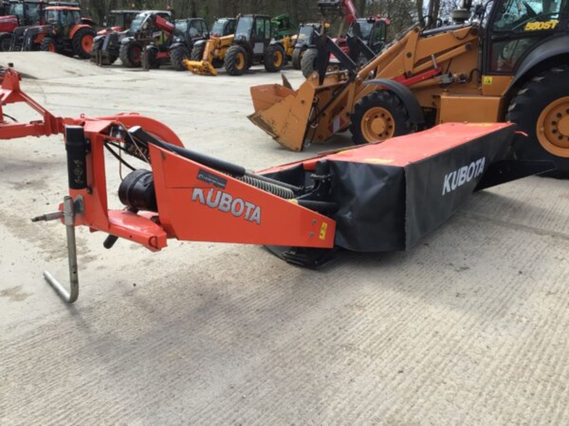 KUBOTA DM2024 DISC MOWER (KVERNELAND) - HYDRAULIC FOLDING - 2.4 METRE CUT - YEAR 2018 - Image 5 of 7