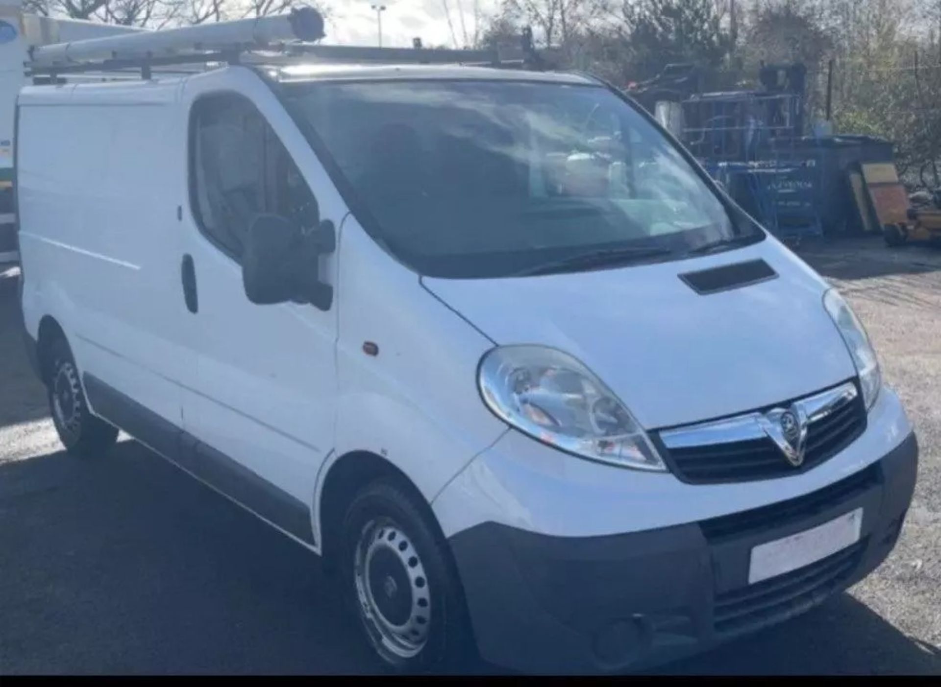 2009 VAUXHALL VIVARO 2.0 CDTI 115PS PANEL VAN ( ONLY 64K MILES) - Image 2 of 11