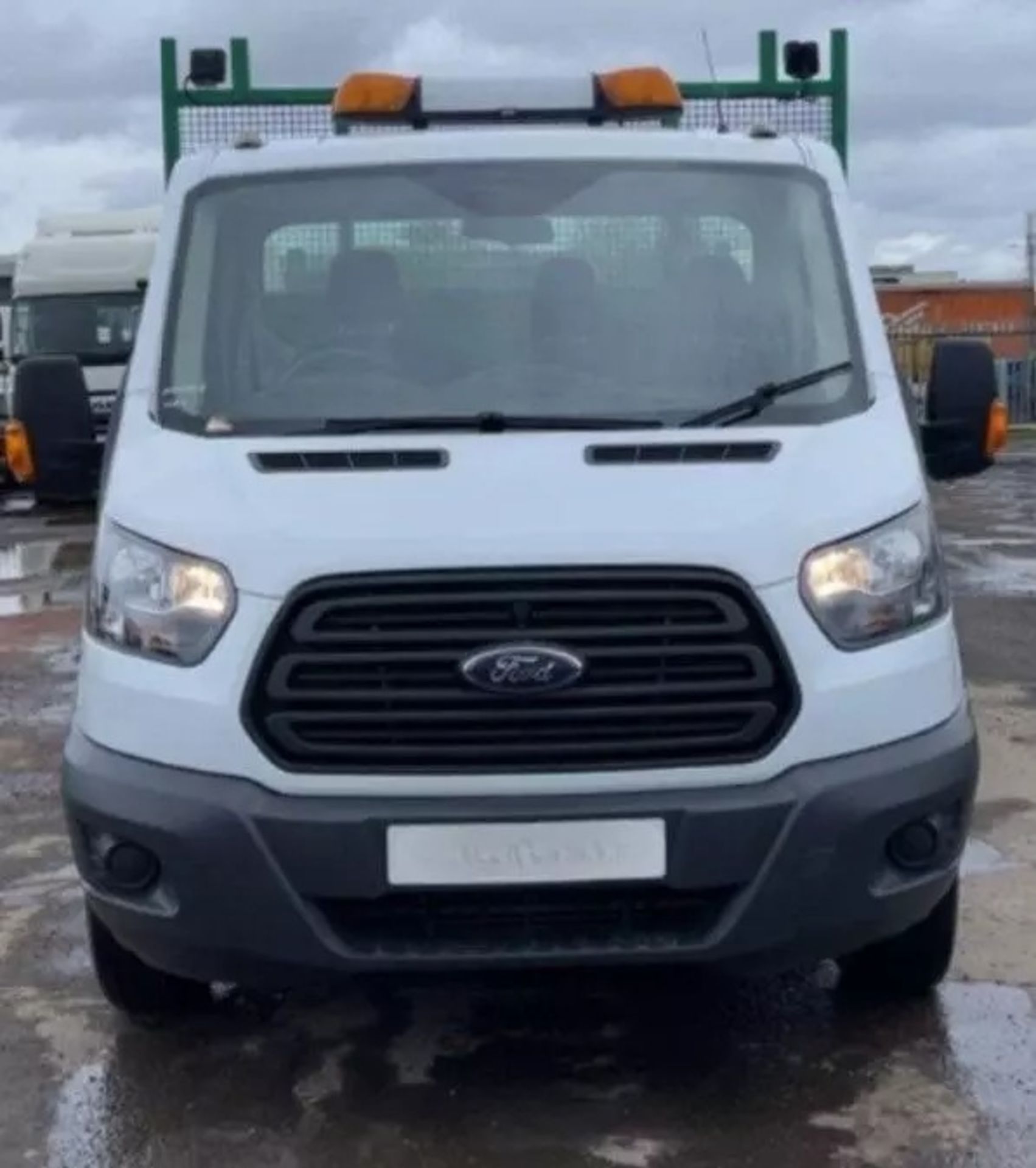 2019 FORD TRANSIT T350 LWB DROPSIDE TRUCK - VERSATILE, RELIABLE, AND READY FOR HEAVY DUTY - Image 3 of 16