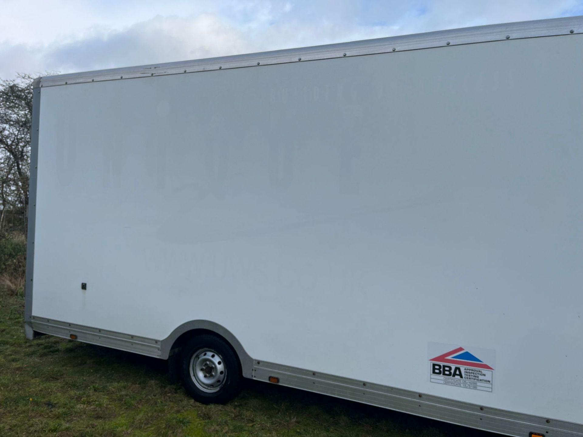 ONE OWNER GEM: 2018 PEUGEOT BOXER BOX VAN - Image 13 of 18