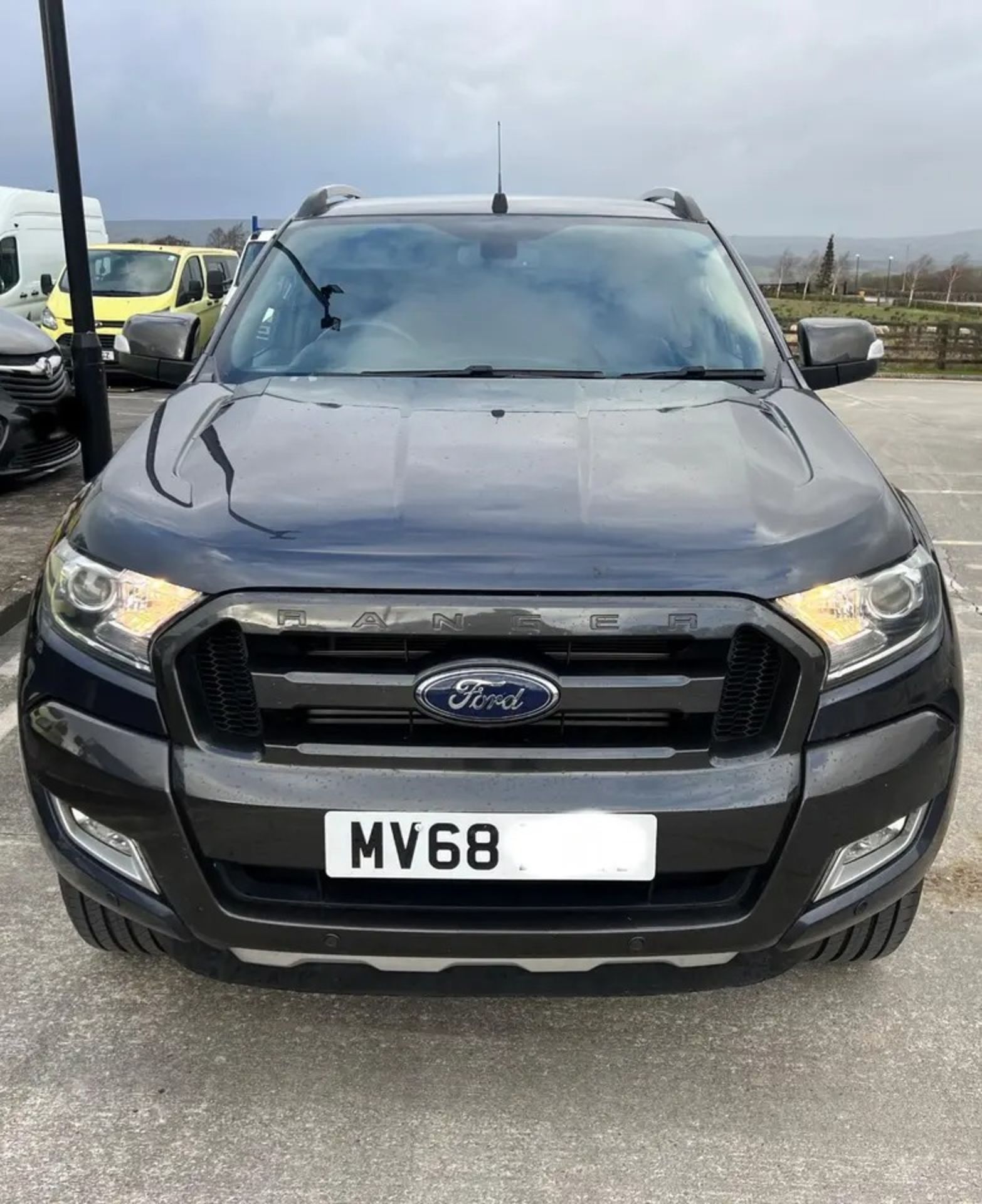 FORD RANGER WILDTRACK DOUBLE CAB 2018 - LOADED WITH FEATURES, IMPECCABLE CONDITION - Bild 2 aus 22
