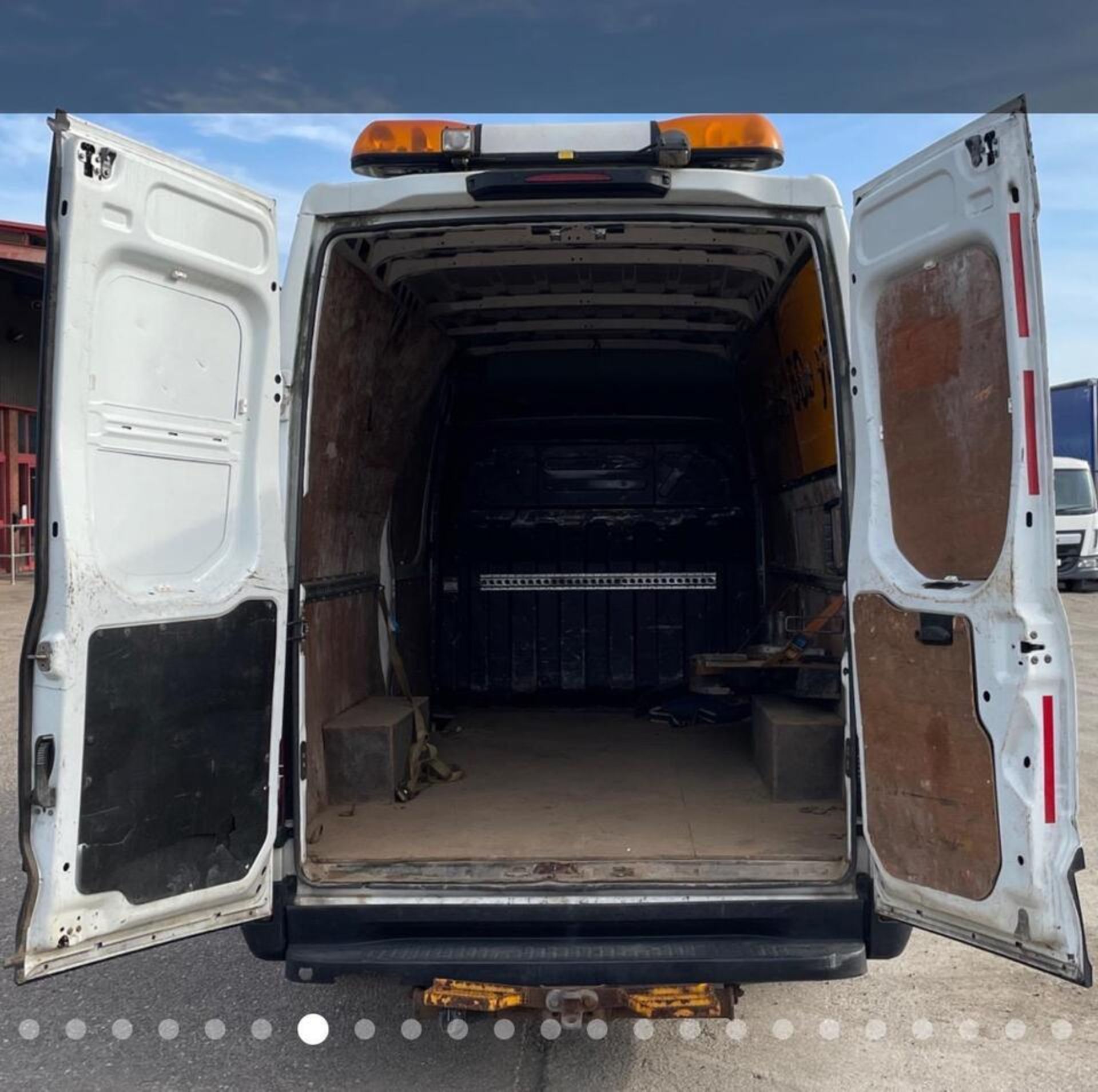 2015 IVECO DAILY-115K MILES-HPI CLEAR -READY TO GO! - Image 4 of 12